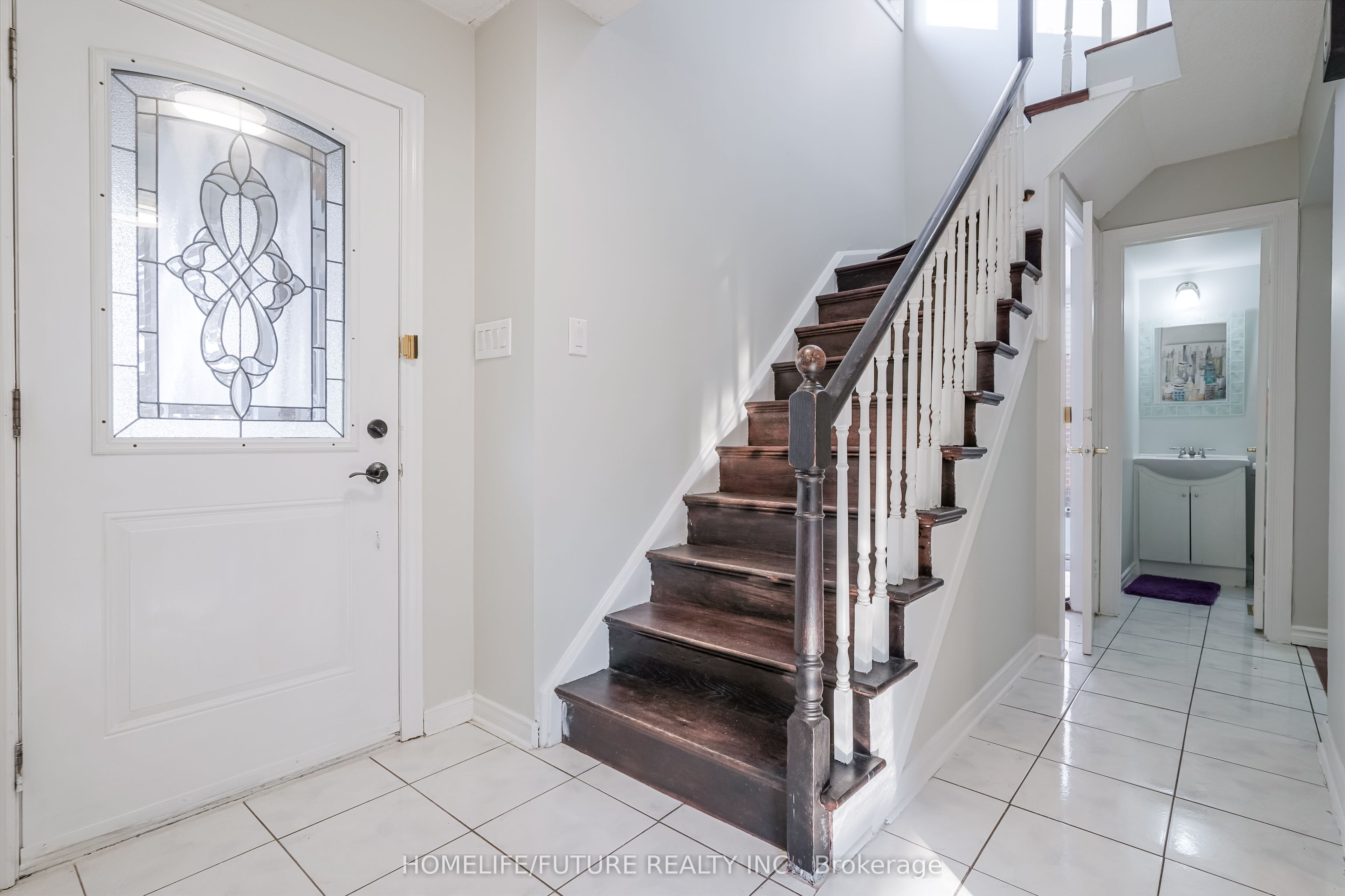 47 Carisbrooke Square Property Photo 4