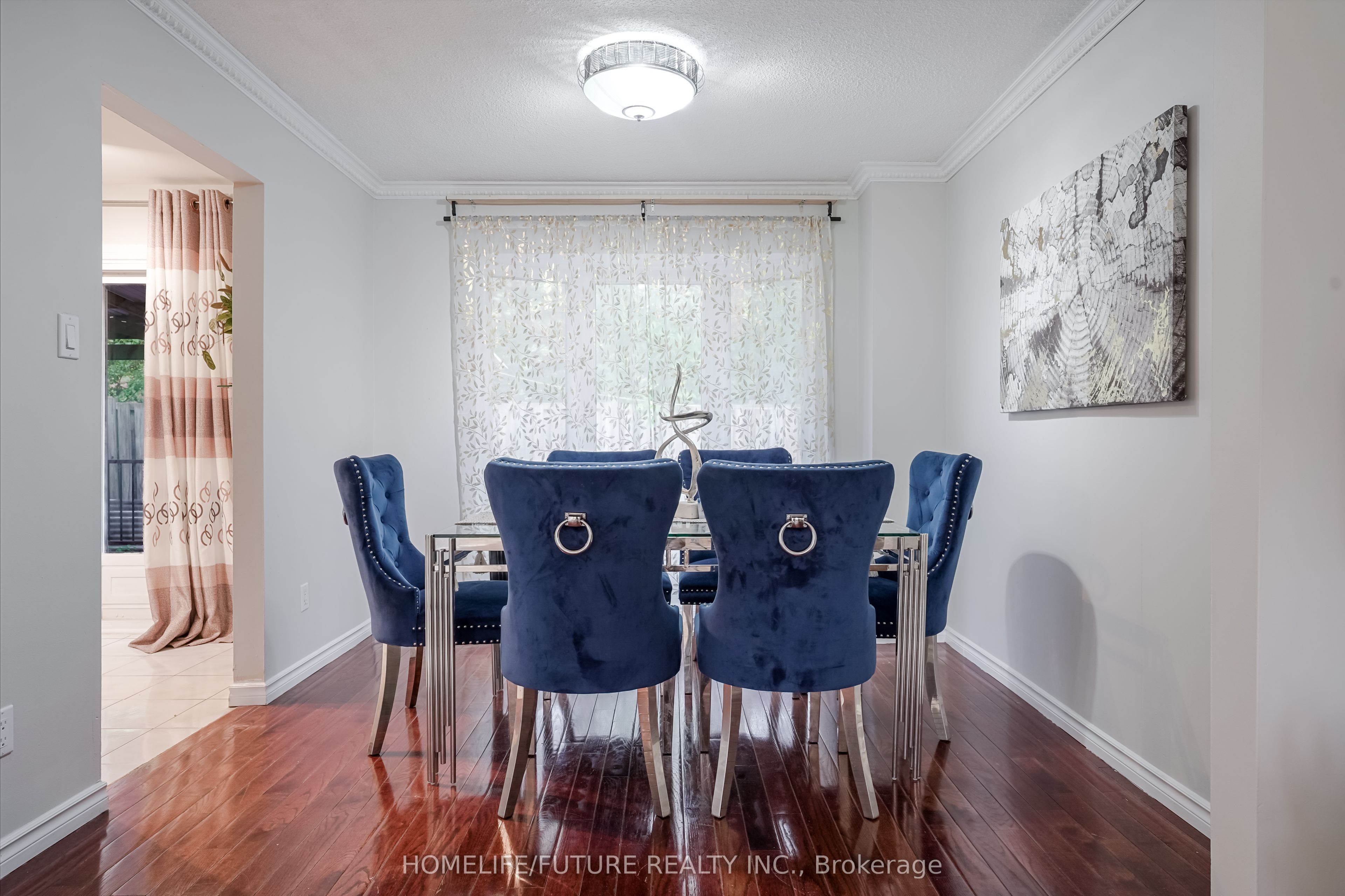 47 Carisbrooke Square Property Photo 9