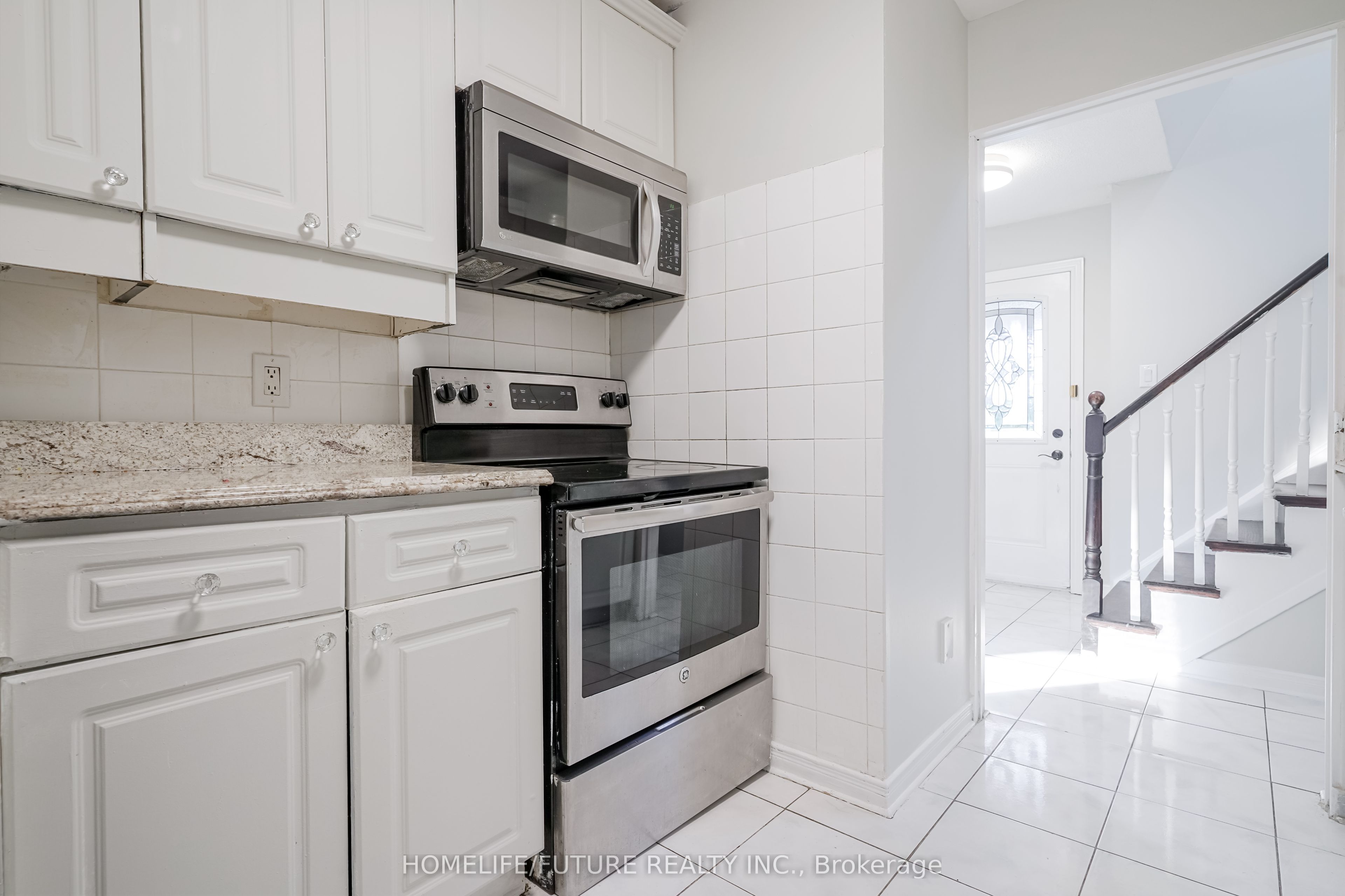 47 Carisbrooke Square Property Photo 13