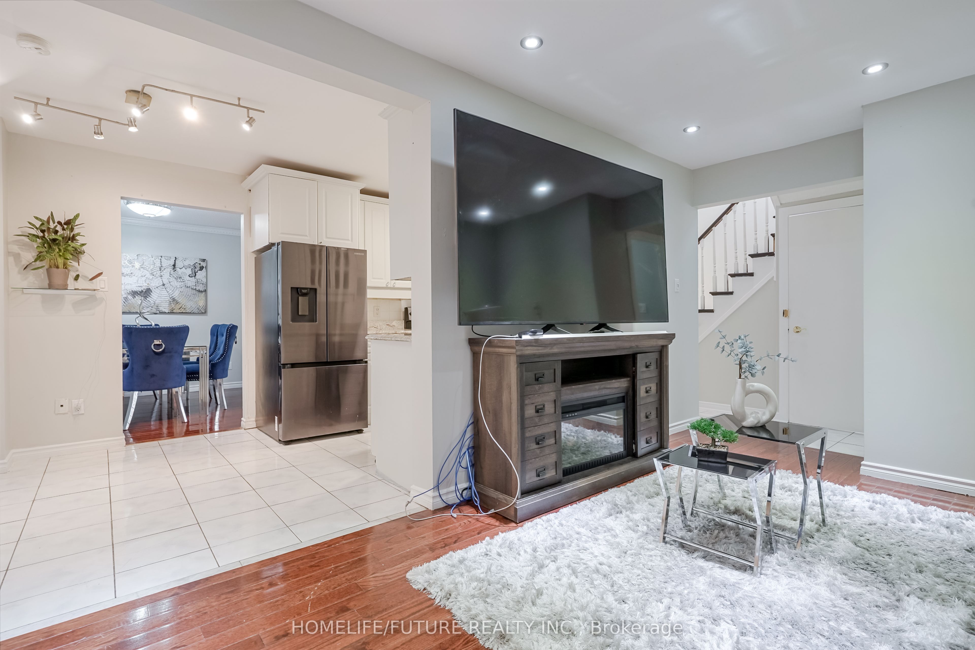 47 Carisbrooke Square Property Photo 21