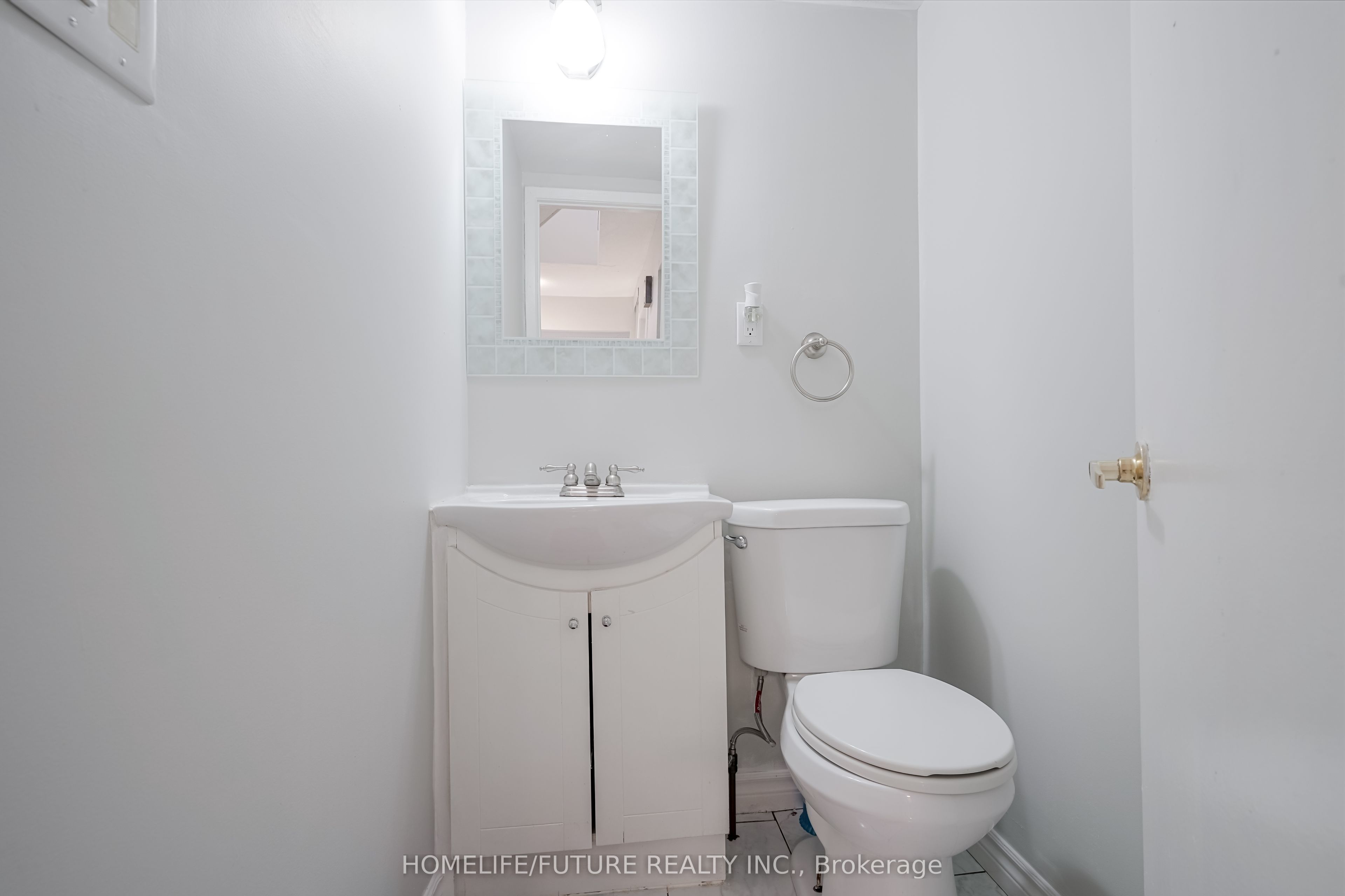 47 Carisbrooke Square Property Photo 22