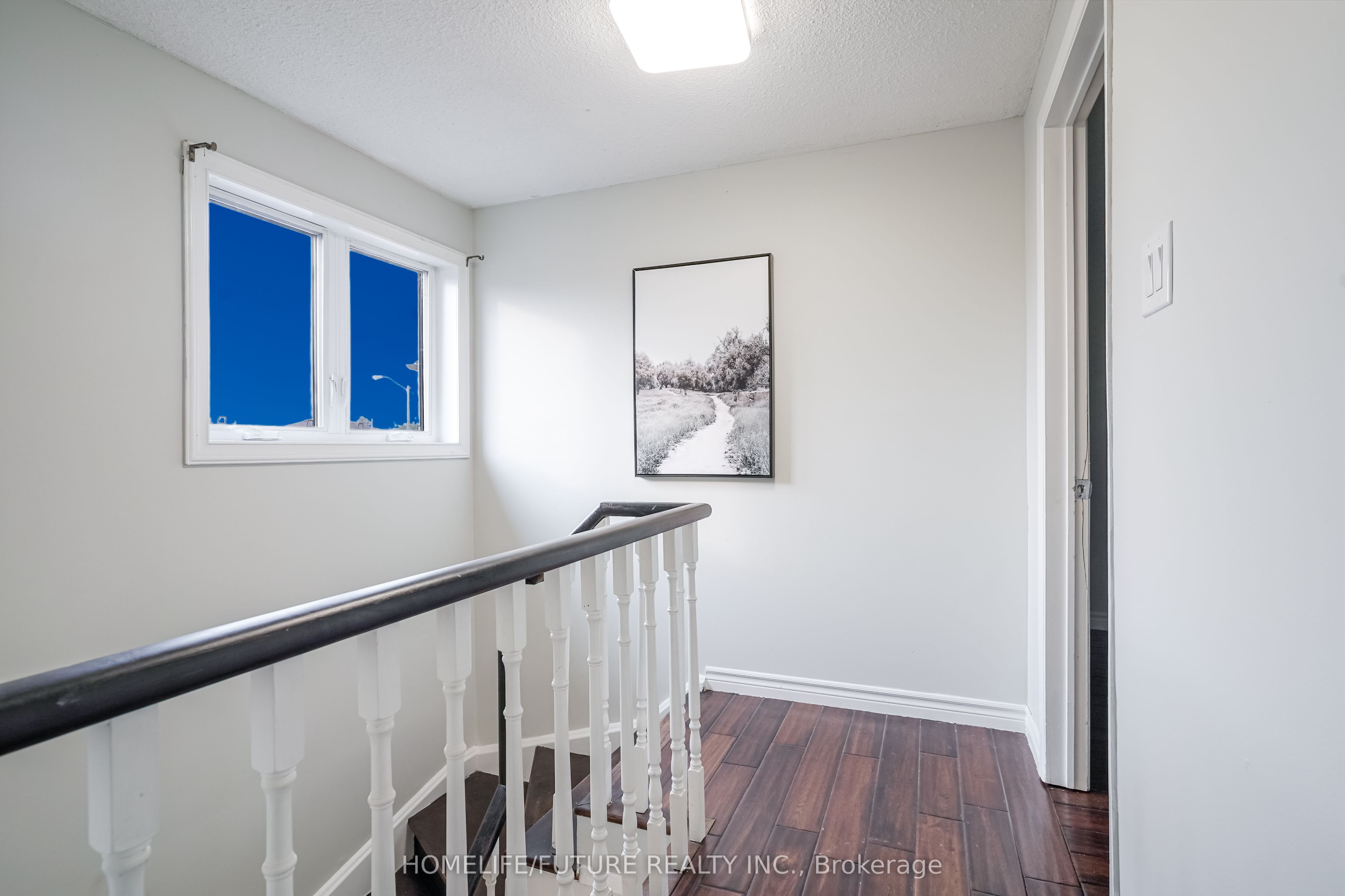 47 Carisbrooke Square Property Photo 34
