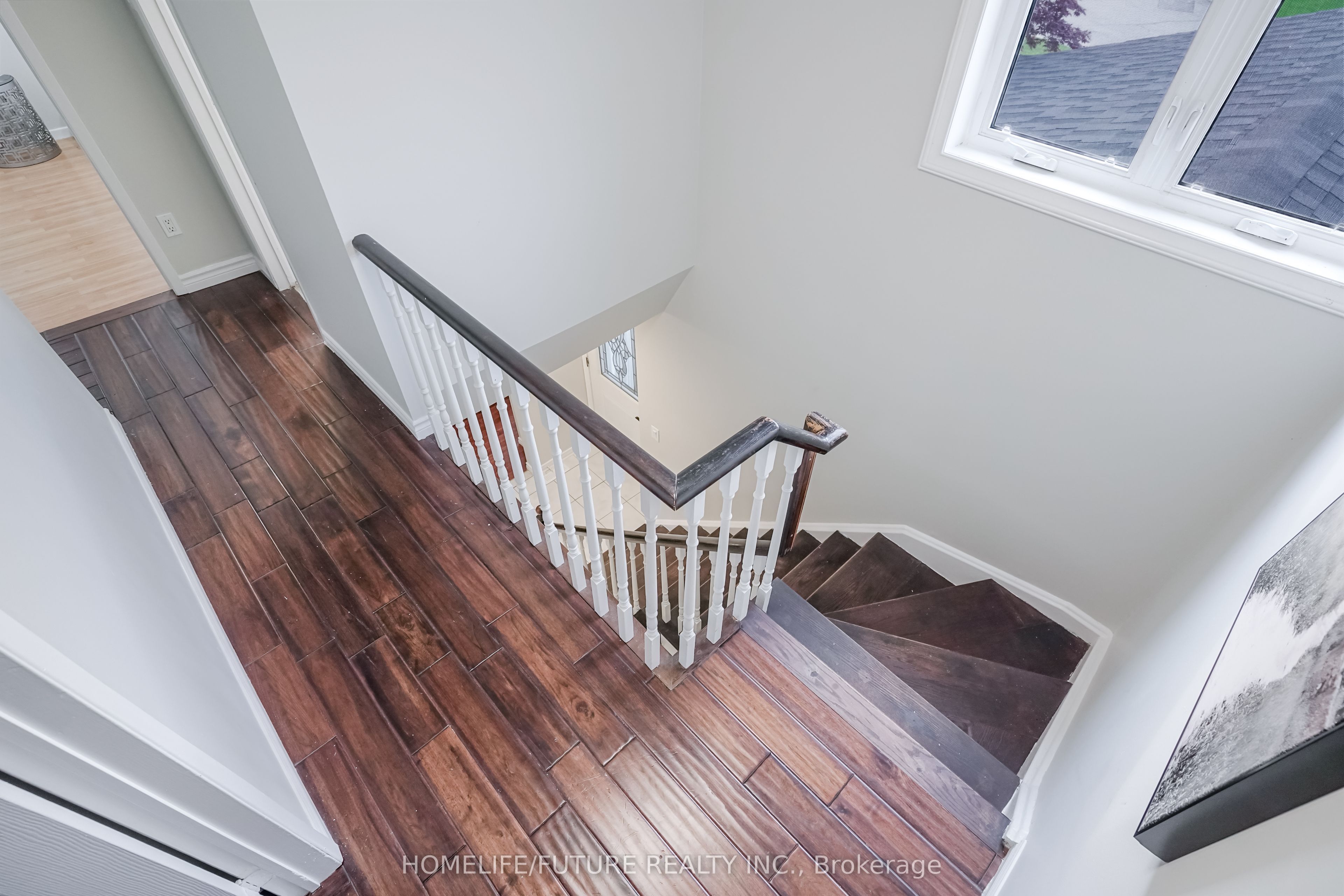 47 Carisbrooke Square Property Photo 35