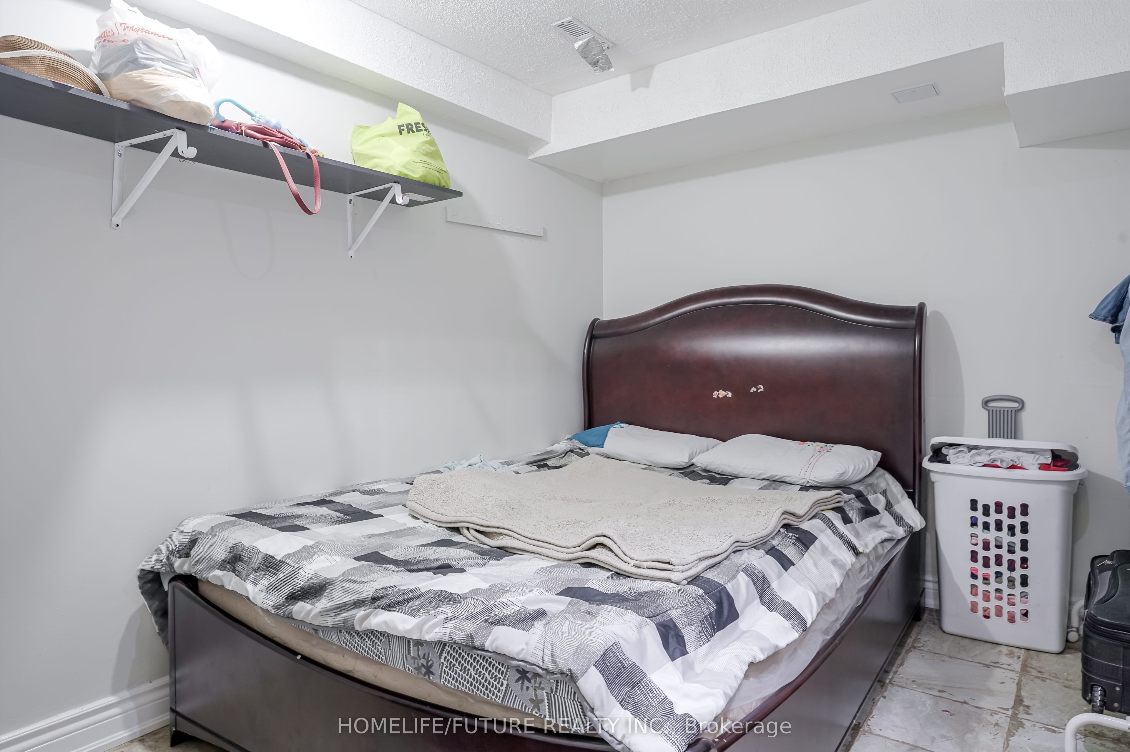 47 Carisbrooke Square Property Photo 39