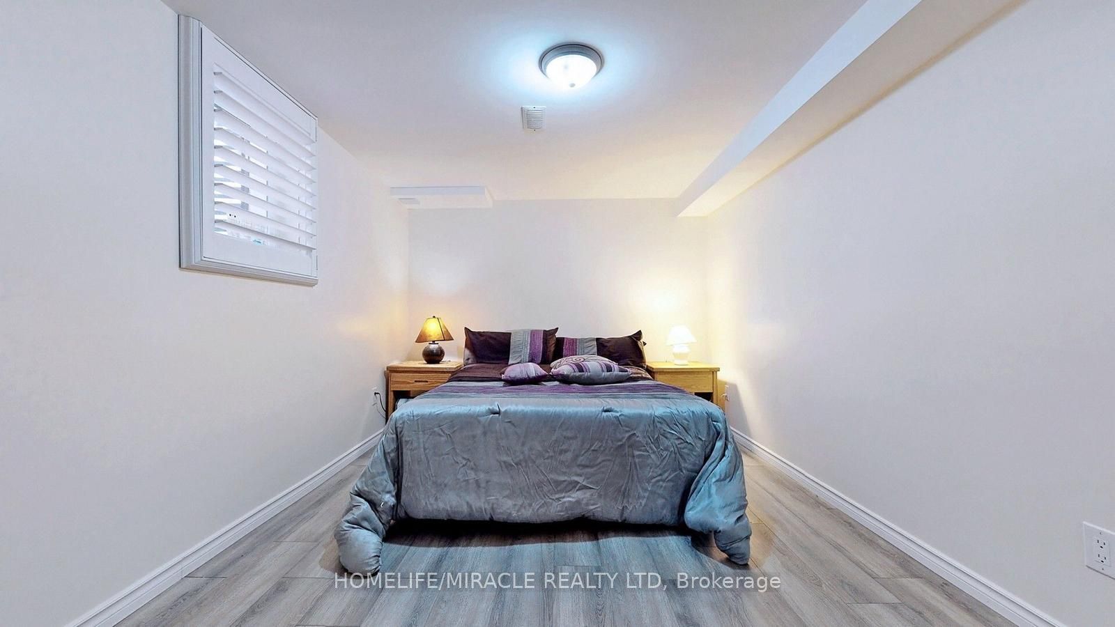 1636 A Melman St Property Photo 6