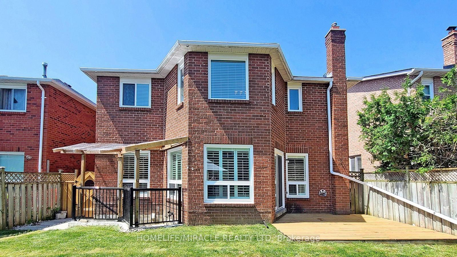 1636 A Melman St Property Photo 11