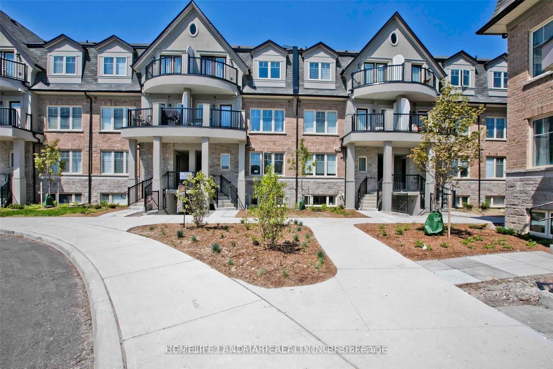 #17 - 13 Eaton Park Lane Property Photo 1