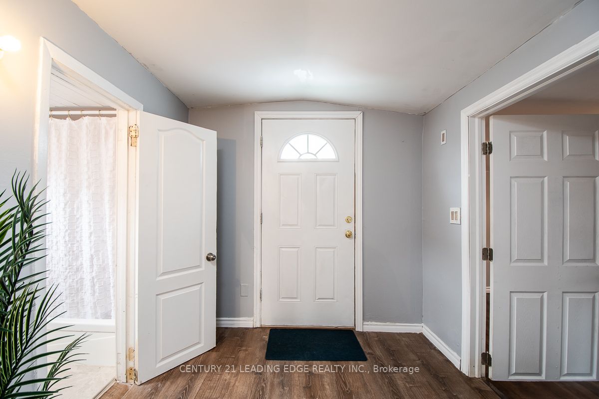 #upper - 128 Summer Street Property Photo 2