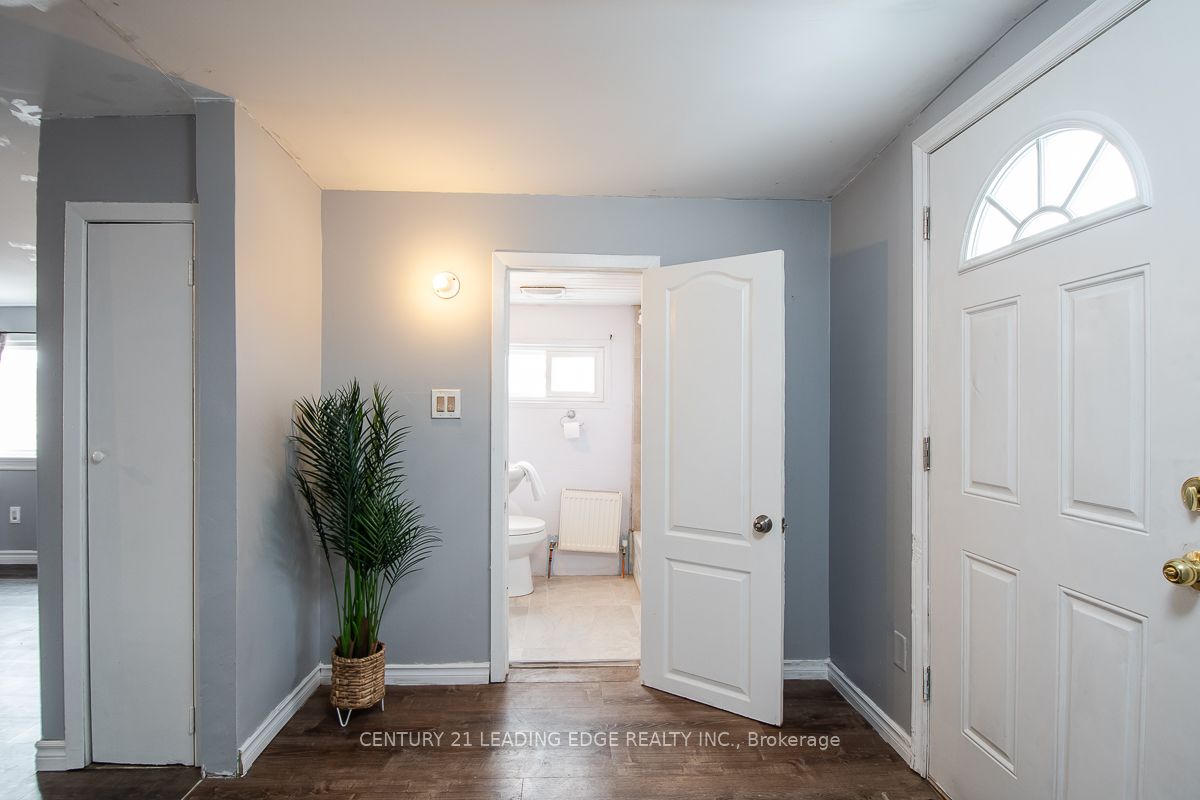 #upper - 128 Summer Street Property Photo 3