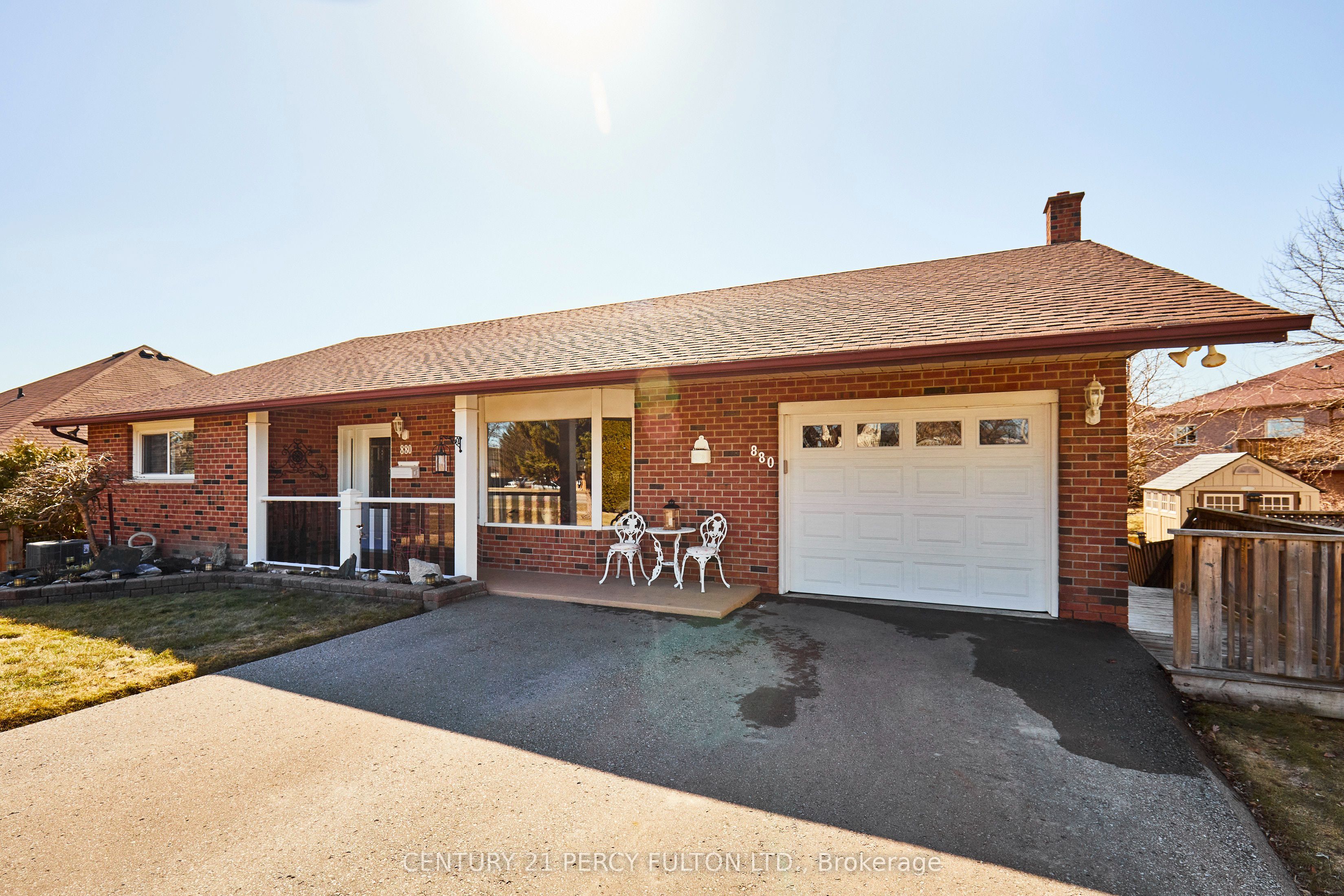 880 Ritson Road Property Photo 1