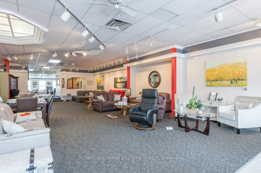 191 Queen Street Property Photo 8