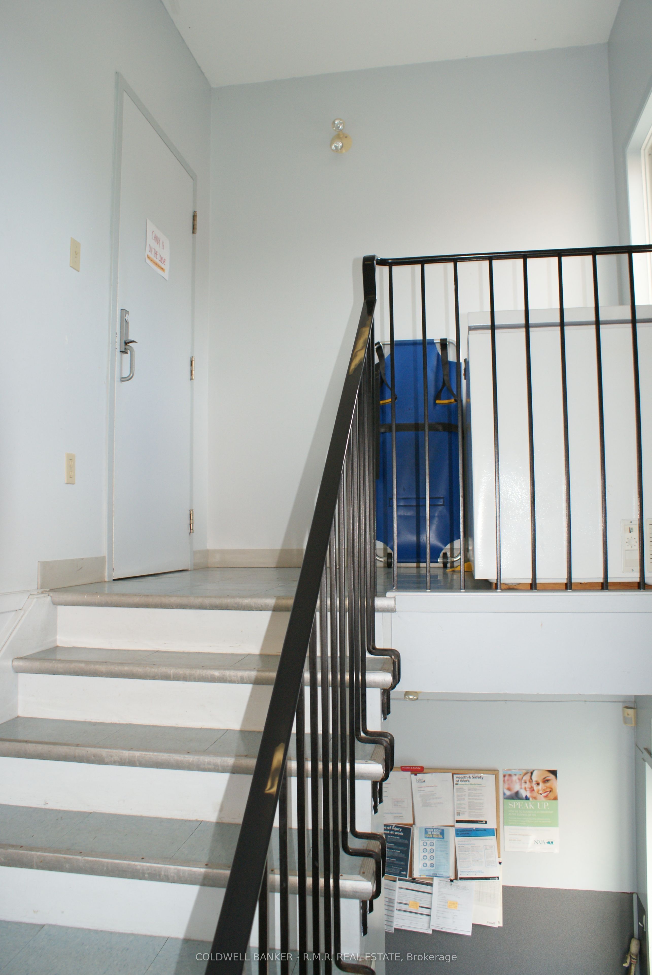 108 King Avenue W Property Photo 12