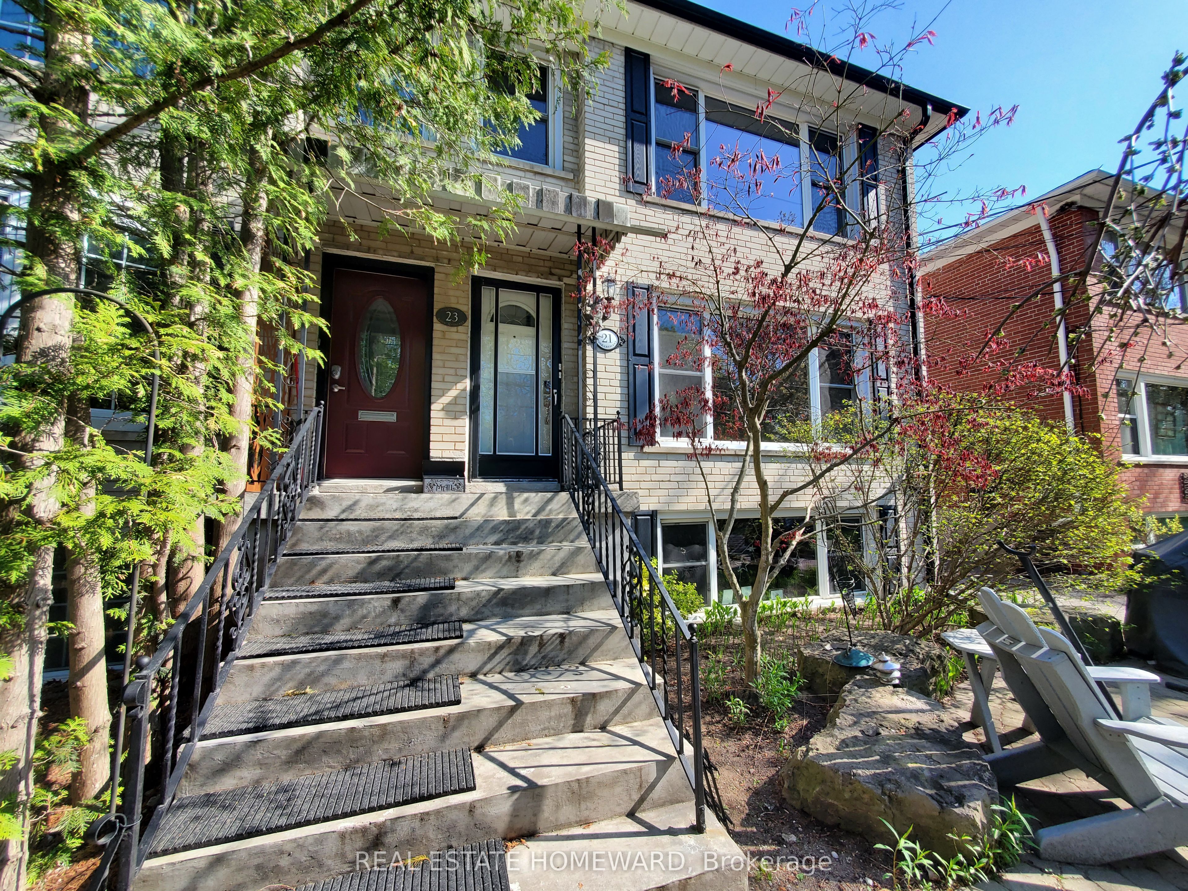#lower - 21 Love Crescent Property Photo 1