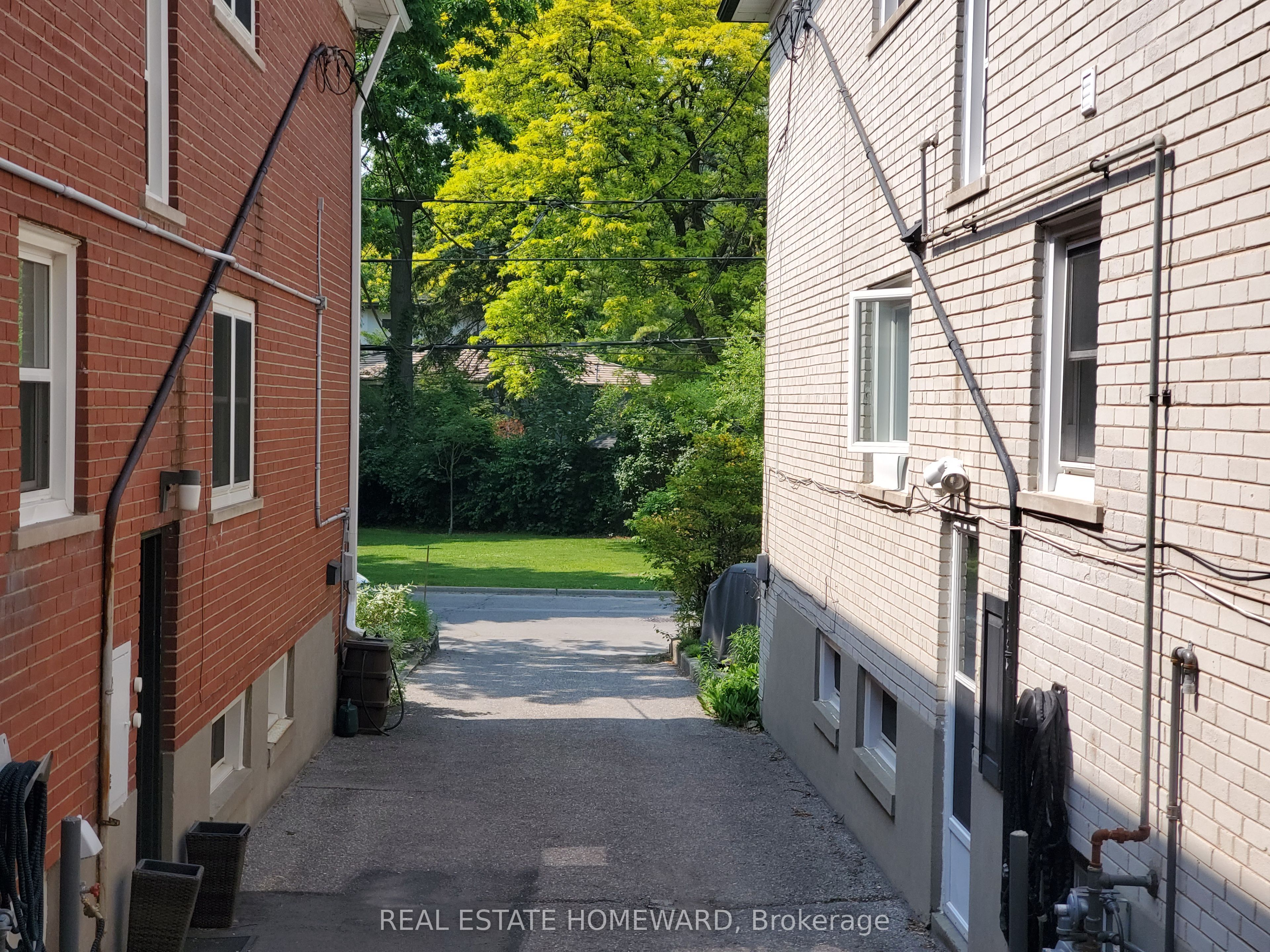 #lower - 21 Love Crescent Property Photo 6