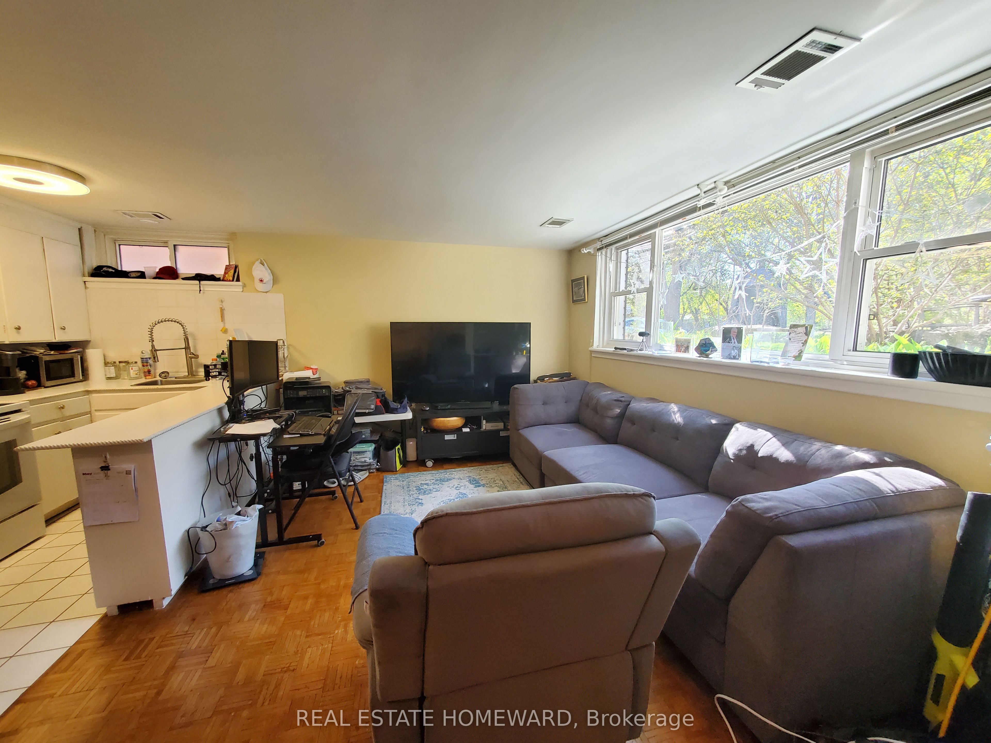 #lower - 21 Love Crescent Property Photo 11