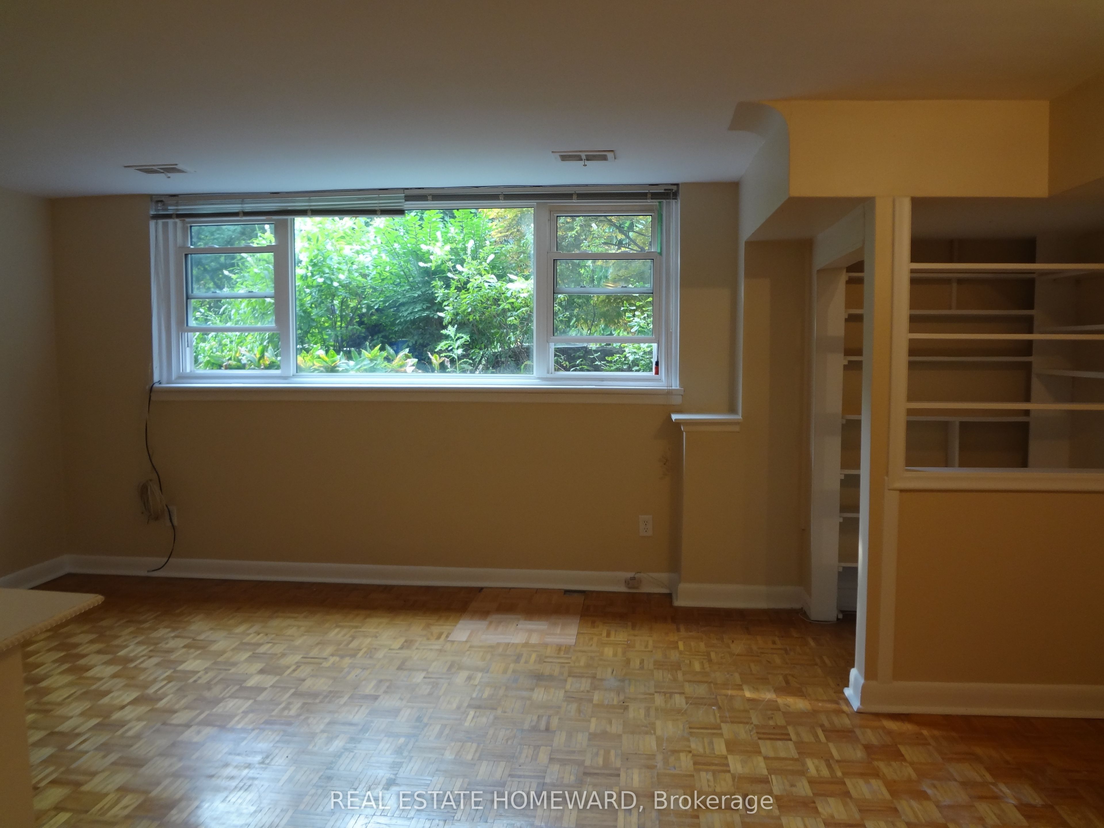 #lower - 21 Love Crescent Property Photo 17