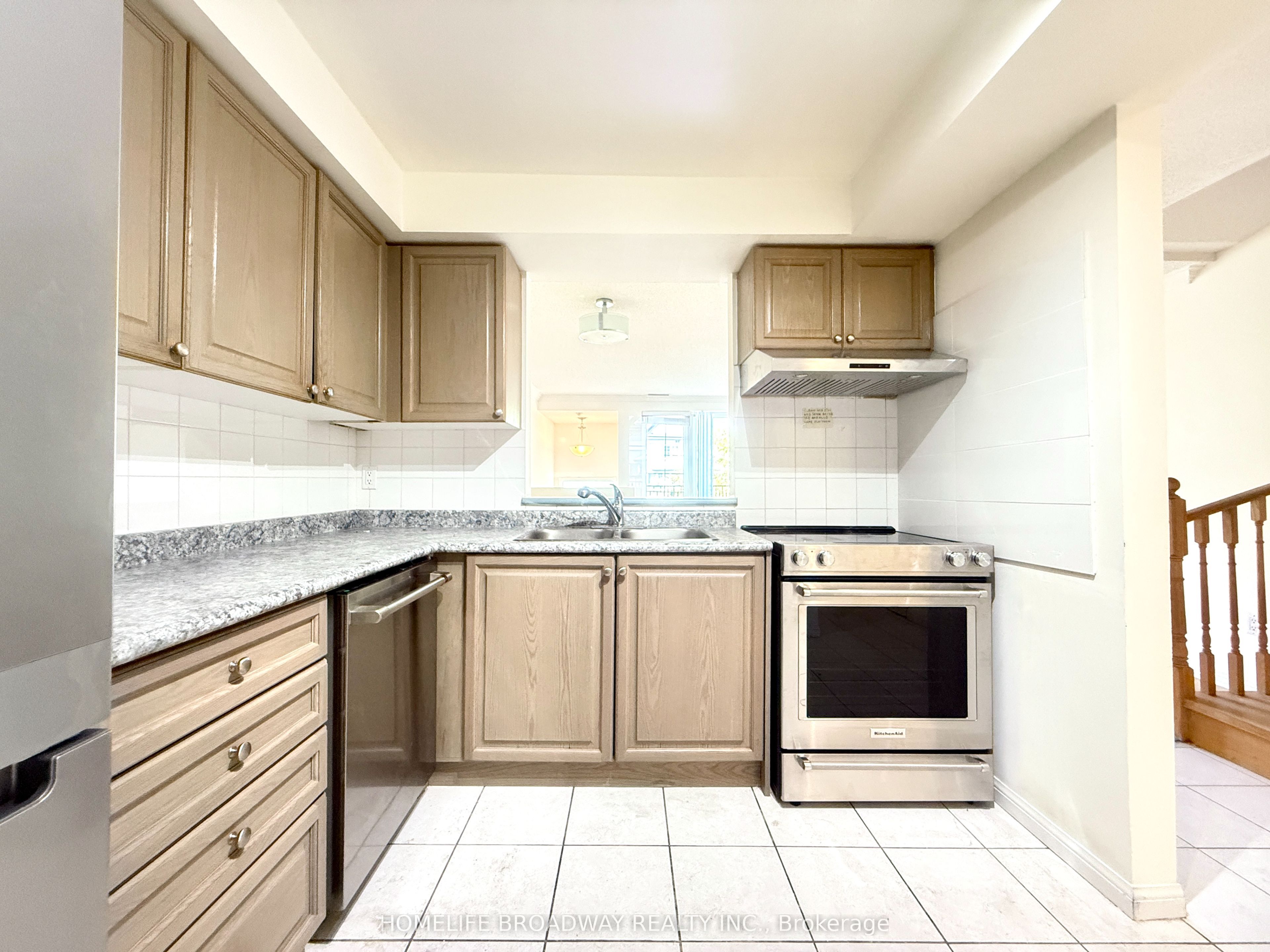 188 Bonis Avenue 607 Property Photo 6