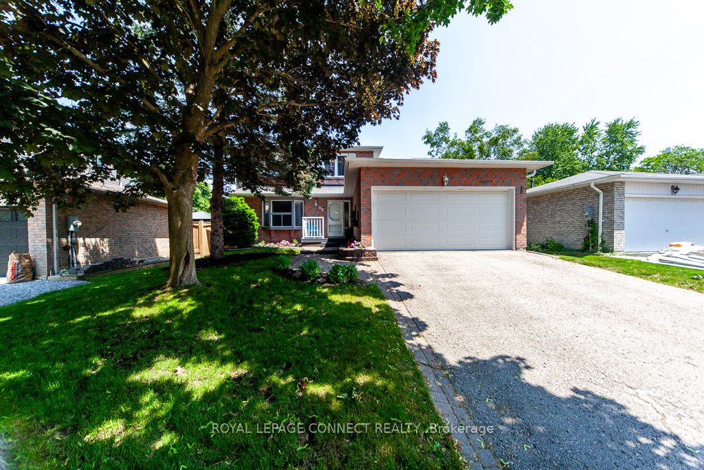98 Chester Cres Property Photo 1