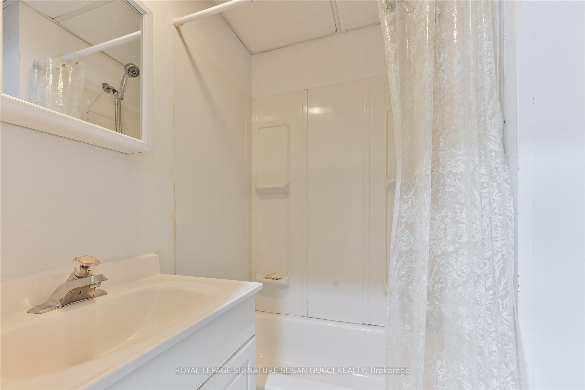 454 Donlands Avenue Property Photo 13