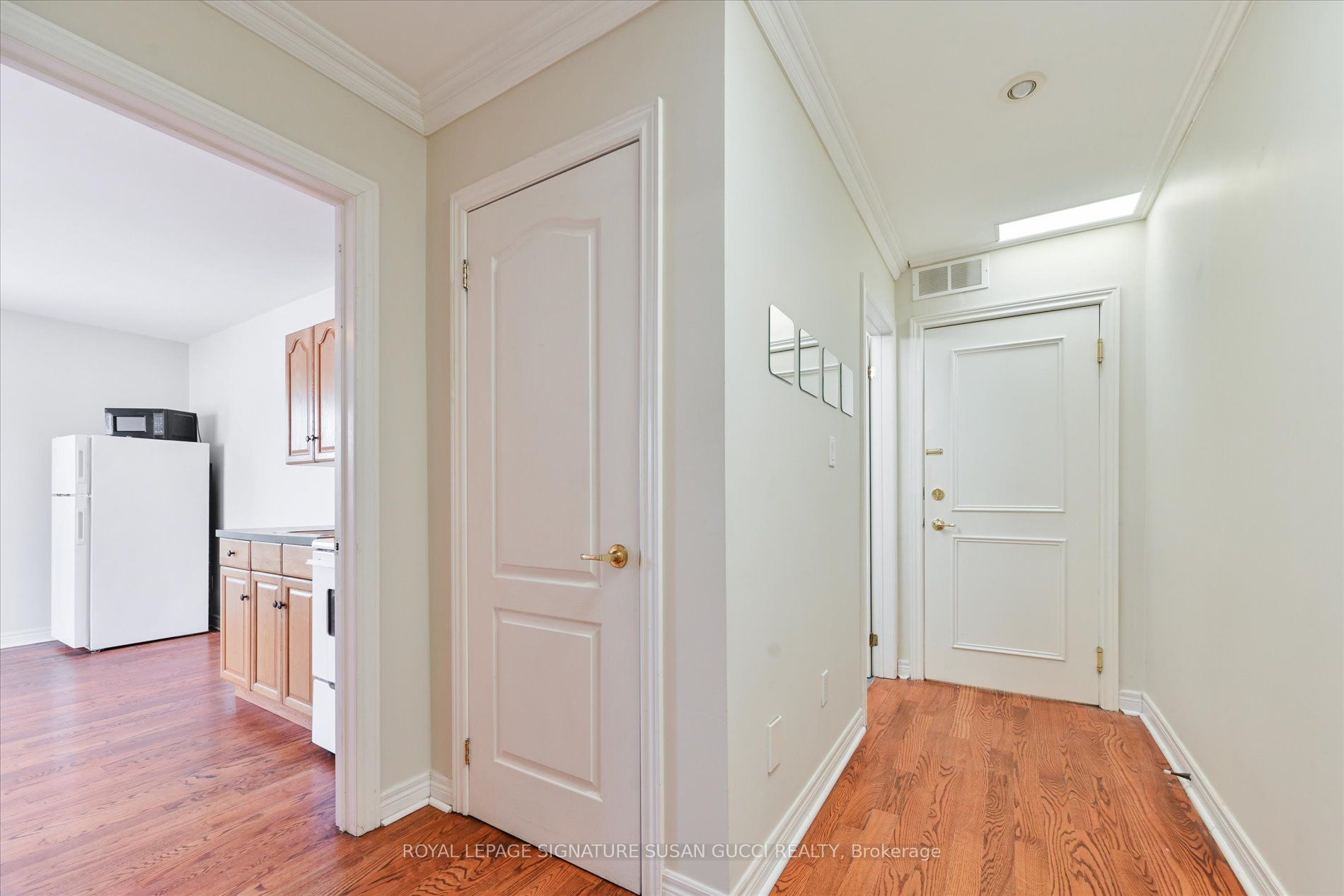 454 Donlands Avenue Property Photo 23