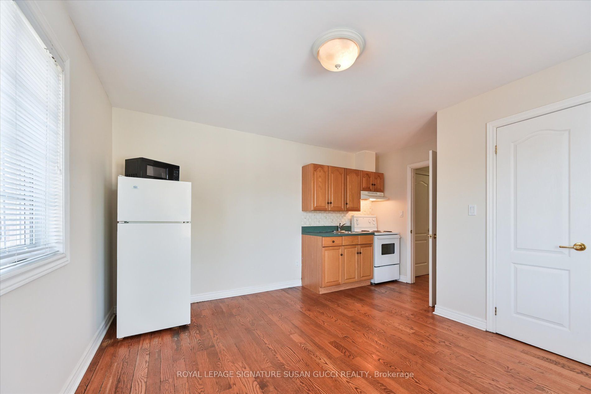 454 Donlands Avenue Property Photo 26