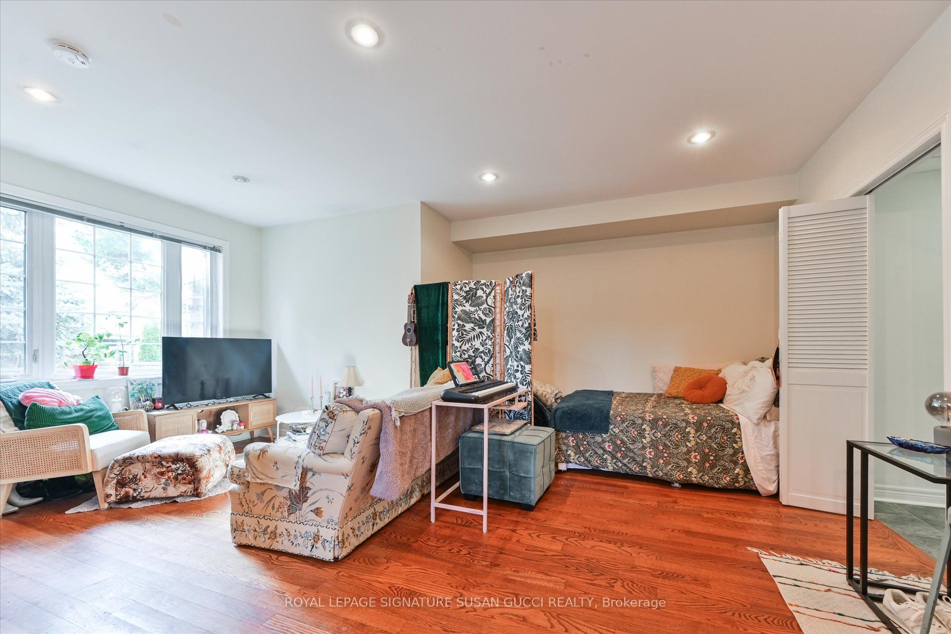 454 Donlands Avenue Property Photo 31