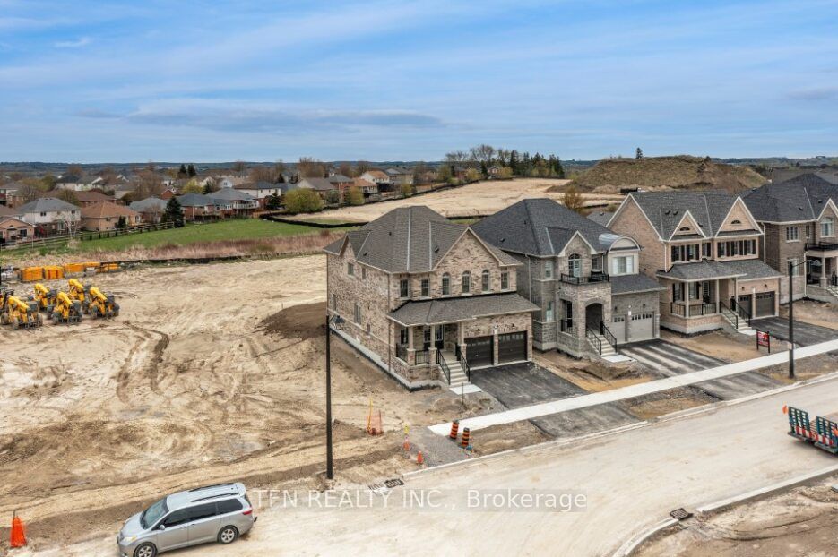 55 Robin Trl Property Photo 1