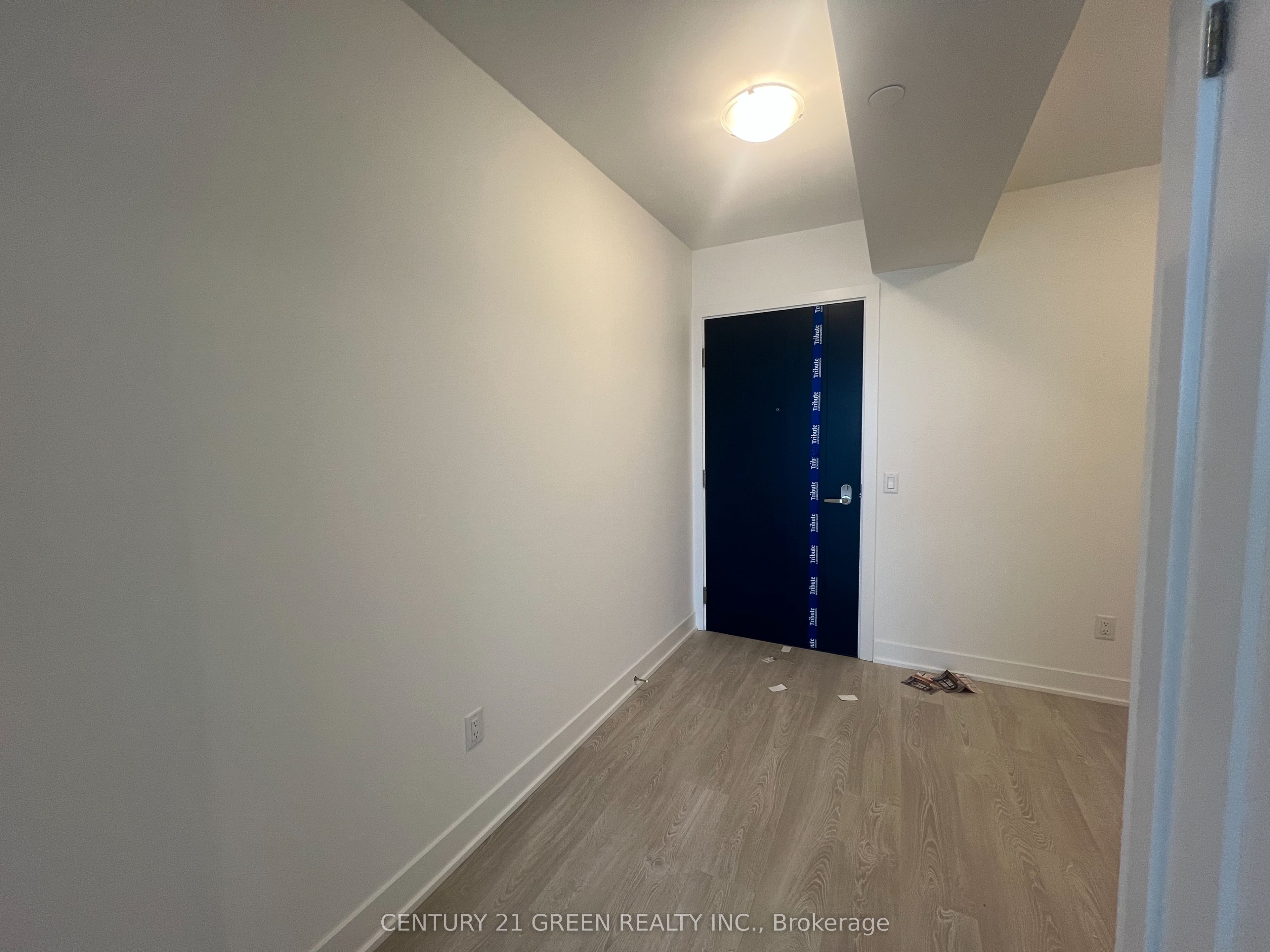 2545 Simcoe Street N 1621 Property Photo 1