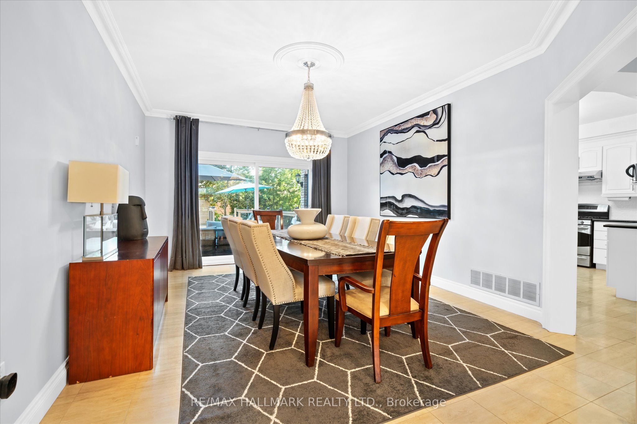 140 Bathgate Drive Property Photo 8