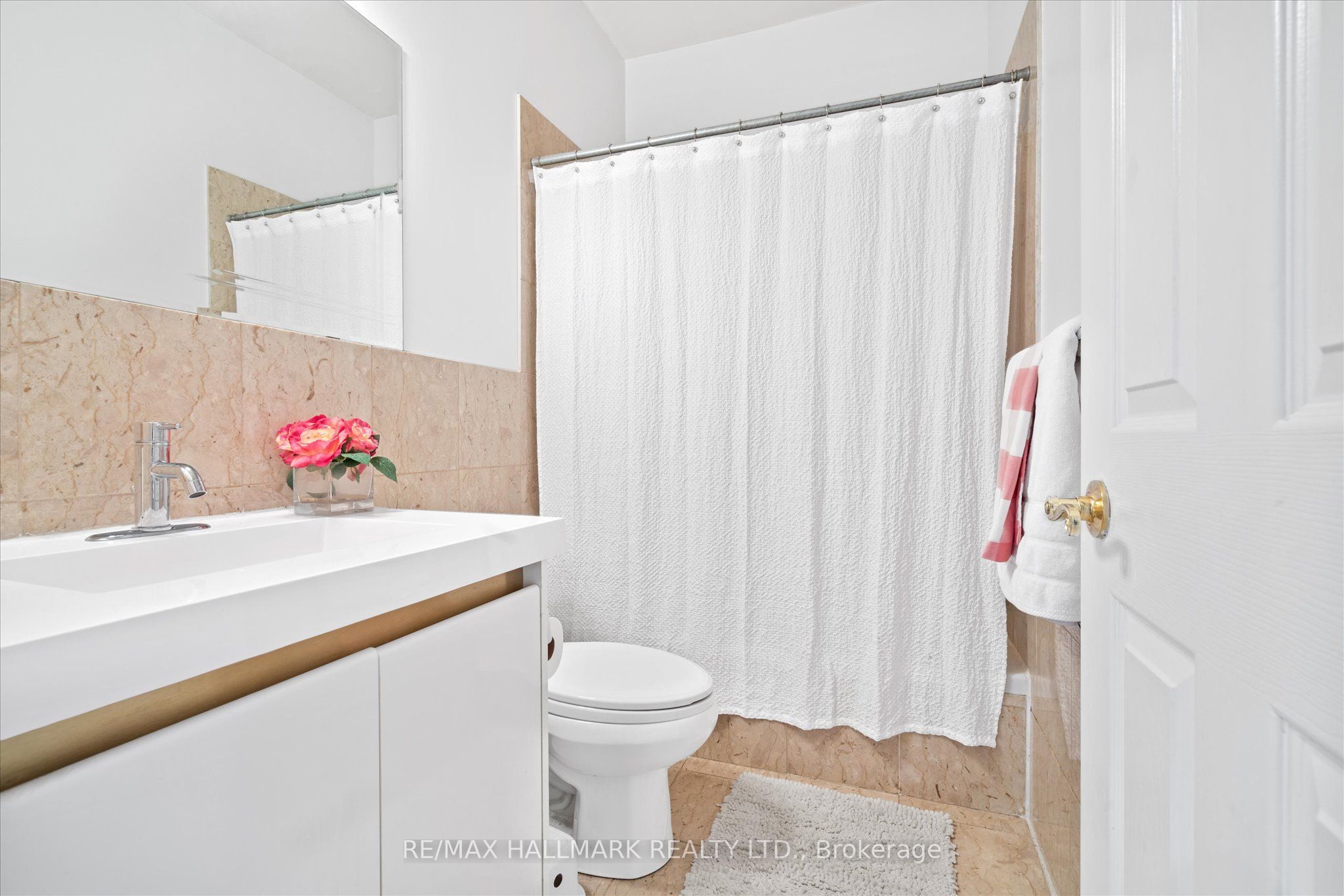 140 Bathgate Drive Property Photo 21