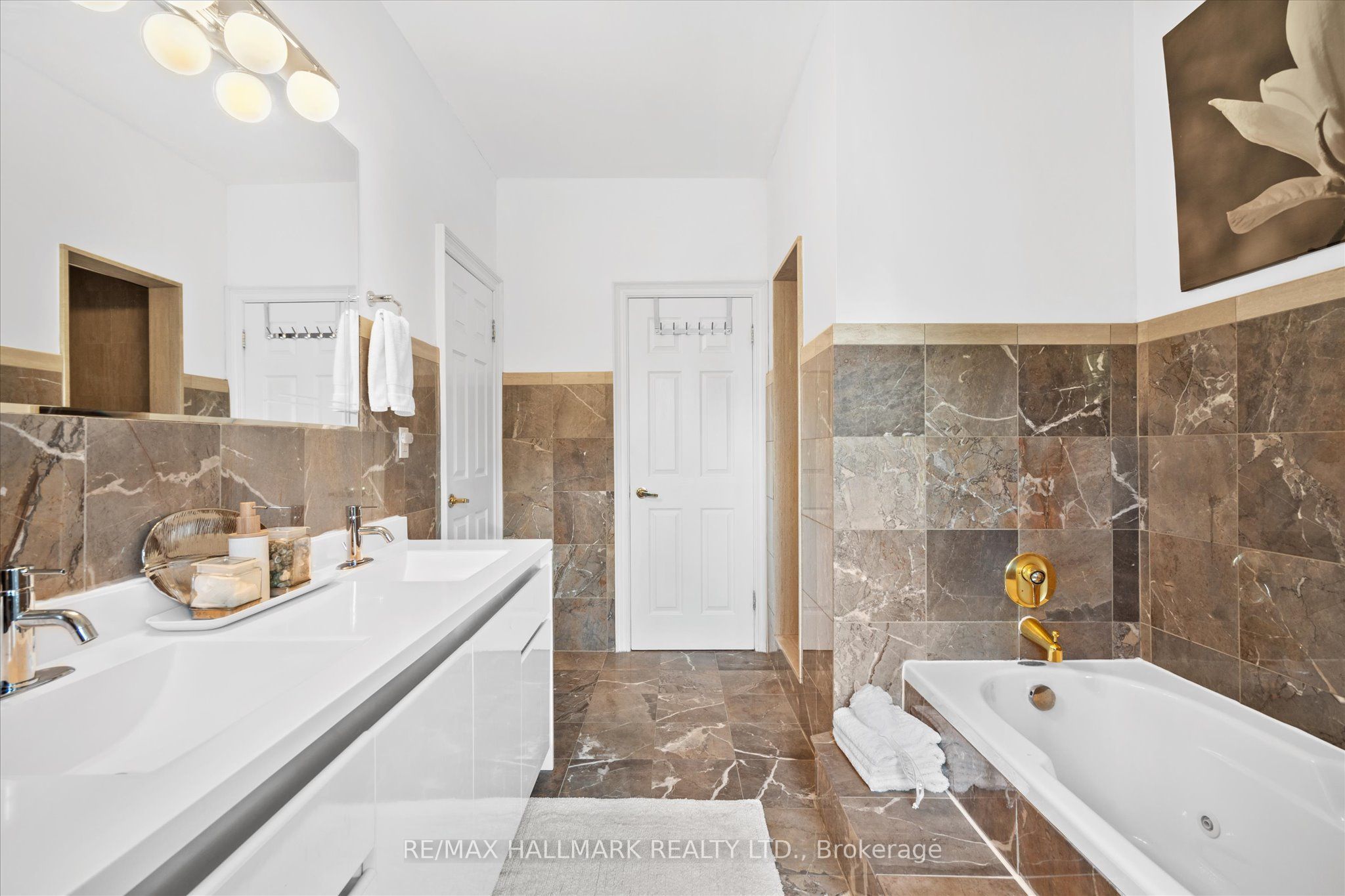 140 Bathgate Drive Property Photo 24