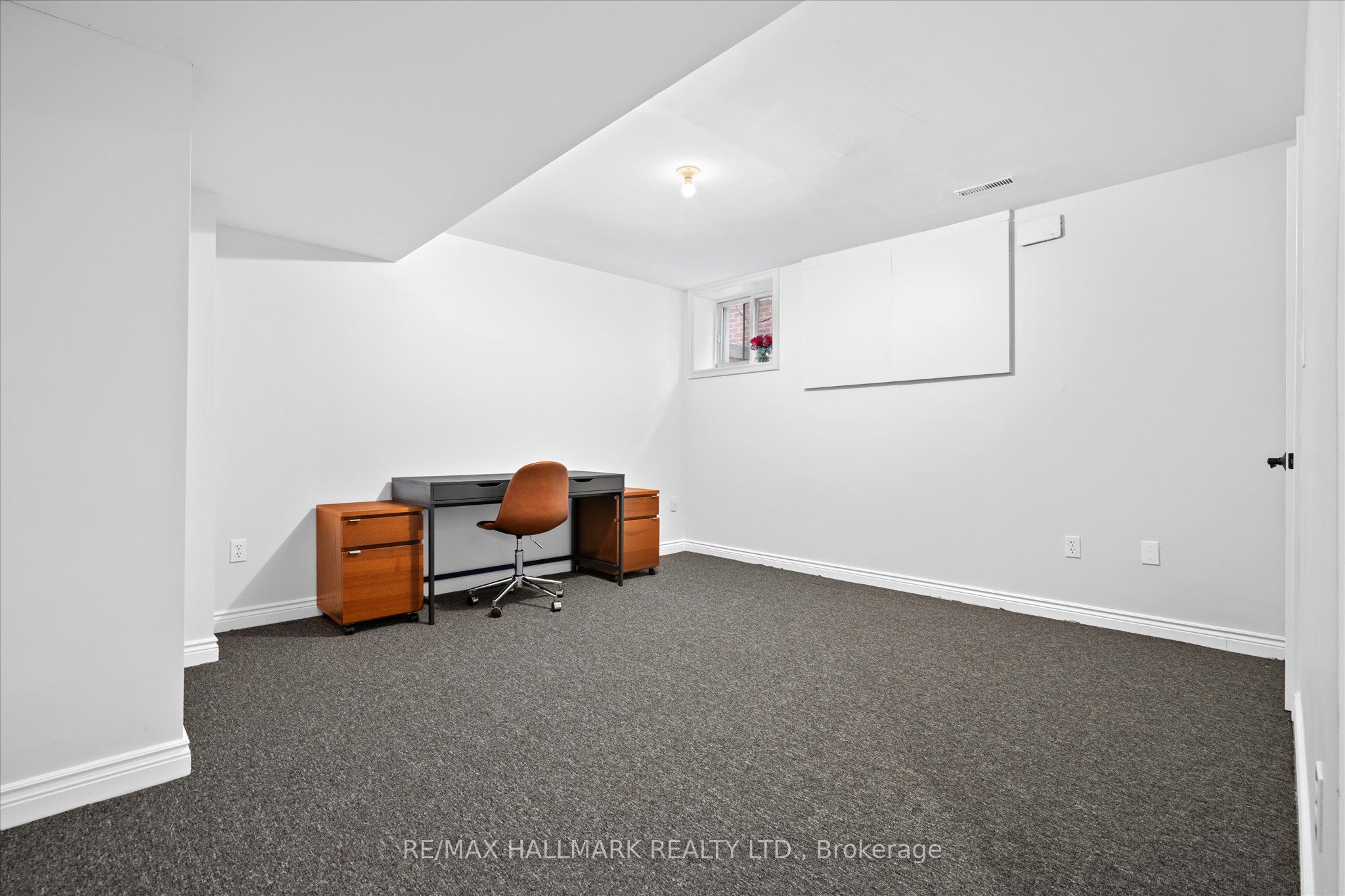 140 Bathgate Drive Property Photo 31