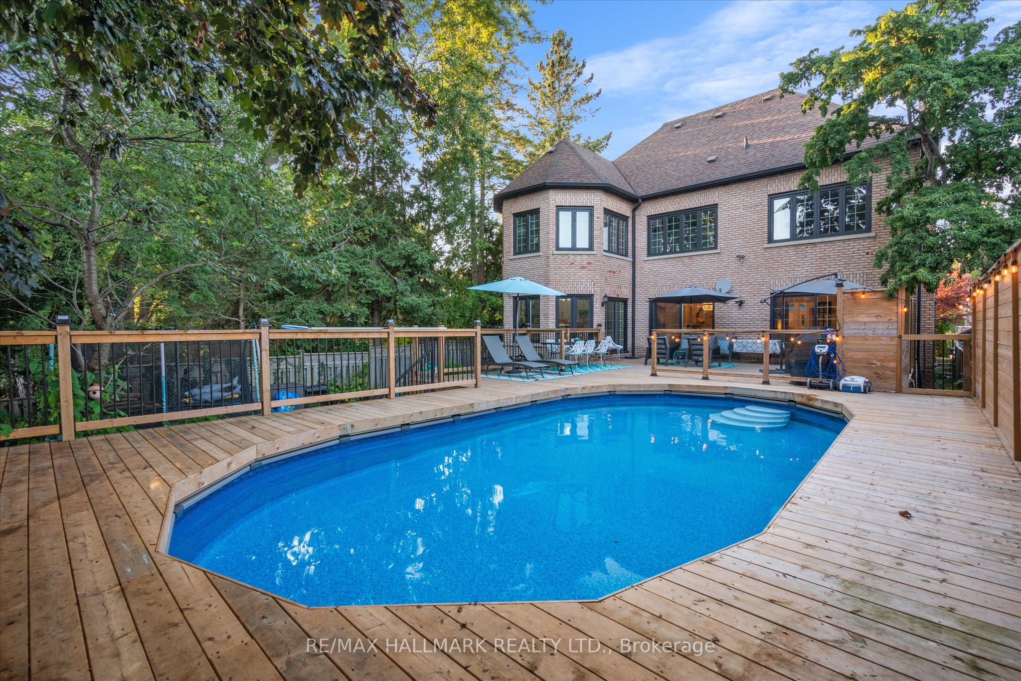 140 Bathgate Drive Property Photo 37