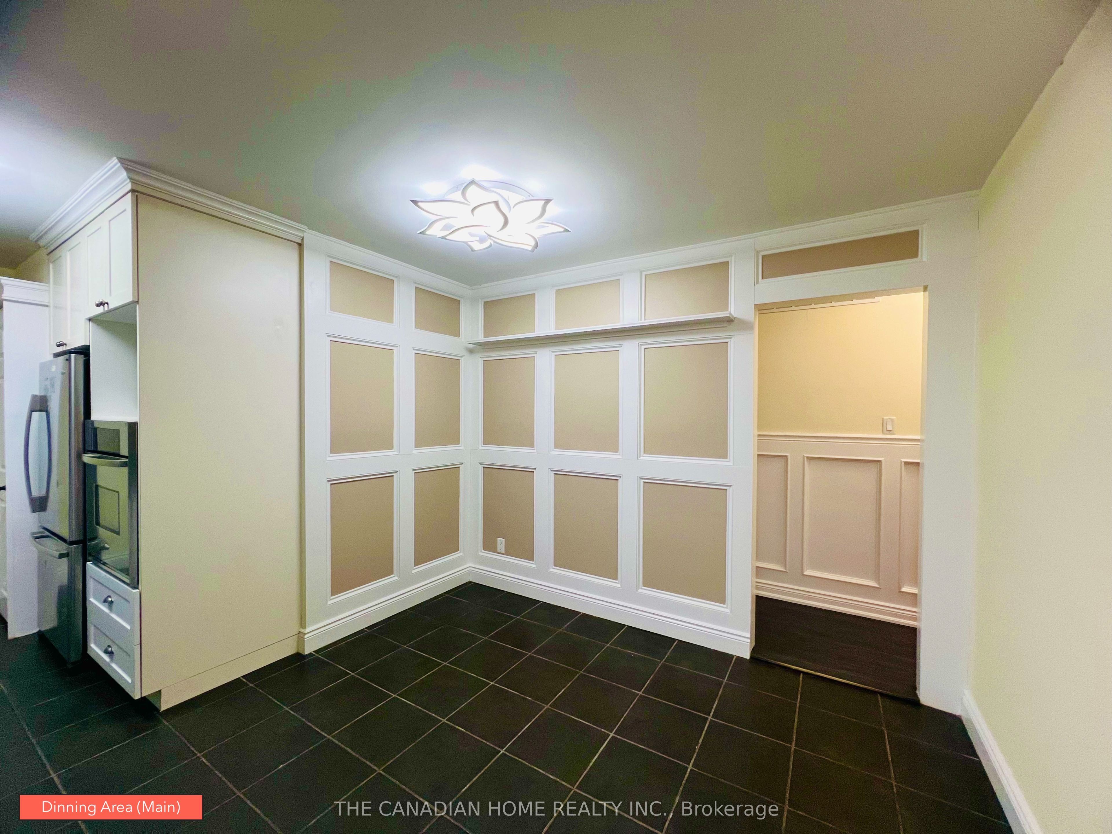 307 Malaga Road Property Photo 8