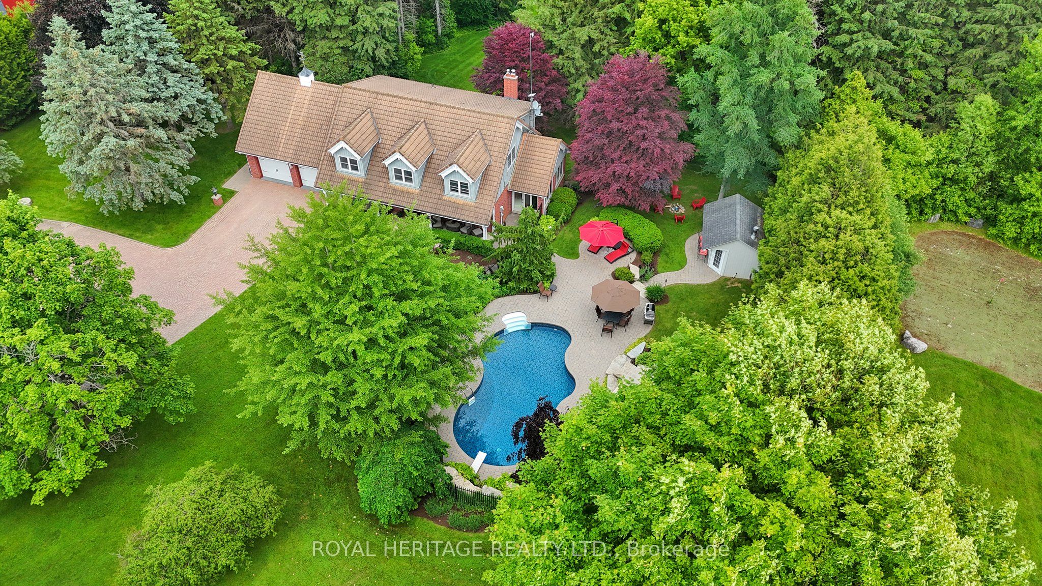 4585 Coronation Road Property Photo 1