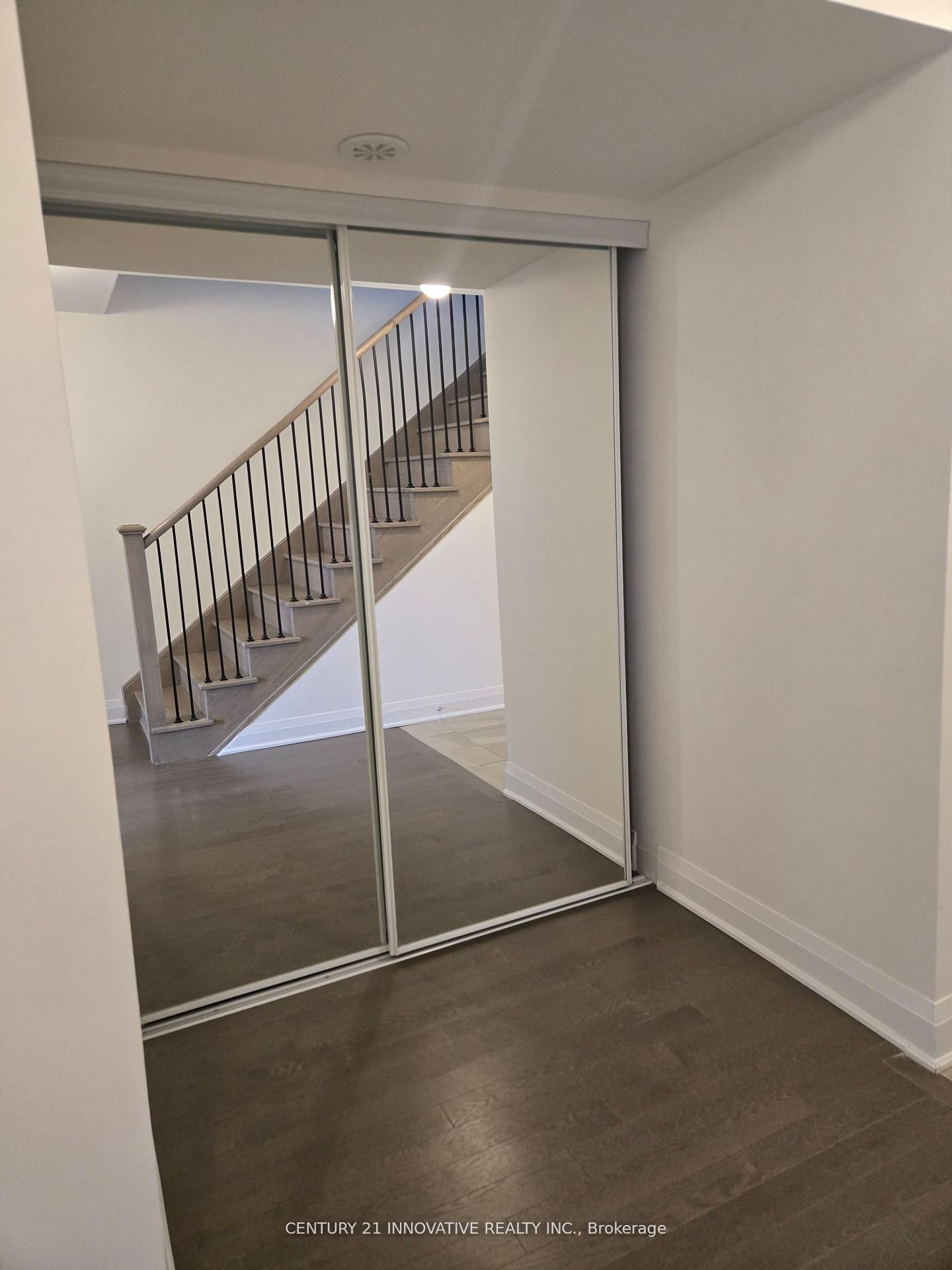 769 Port Darlington Road Property Photo 15