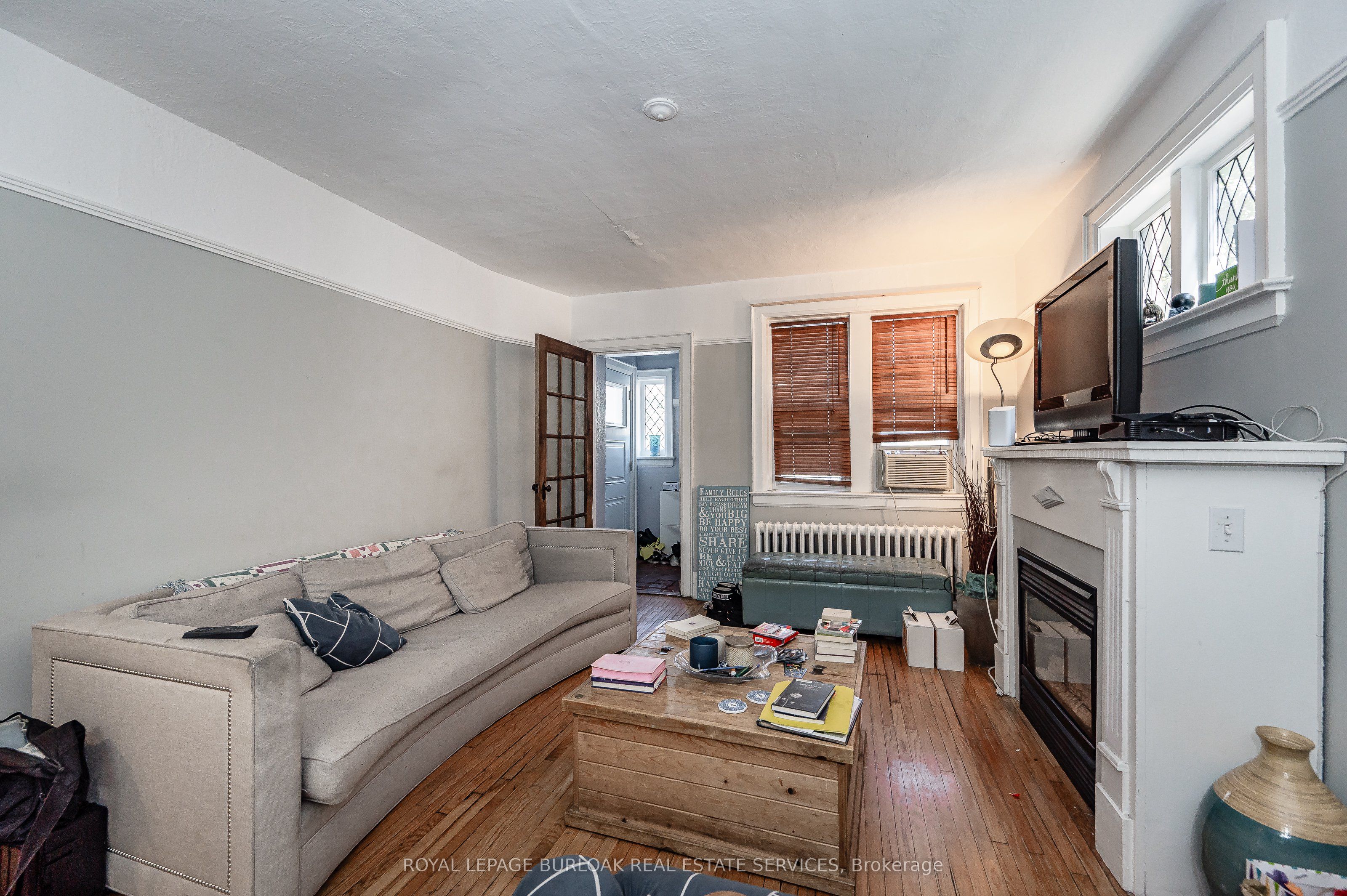 527 Kingston Road Property Photo 5