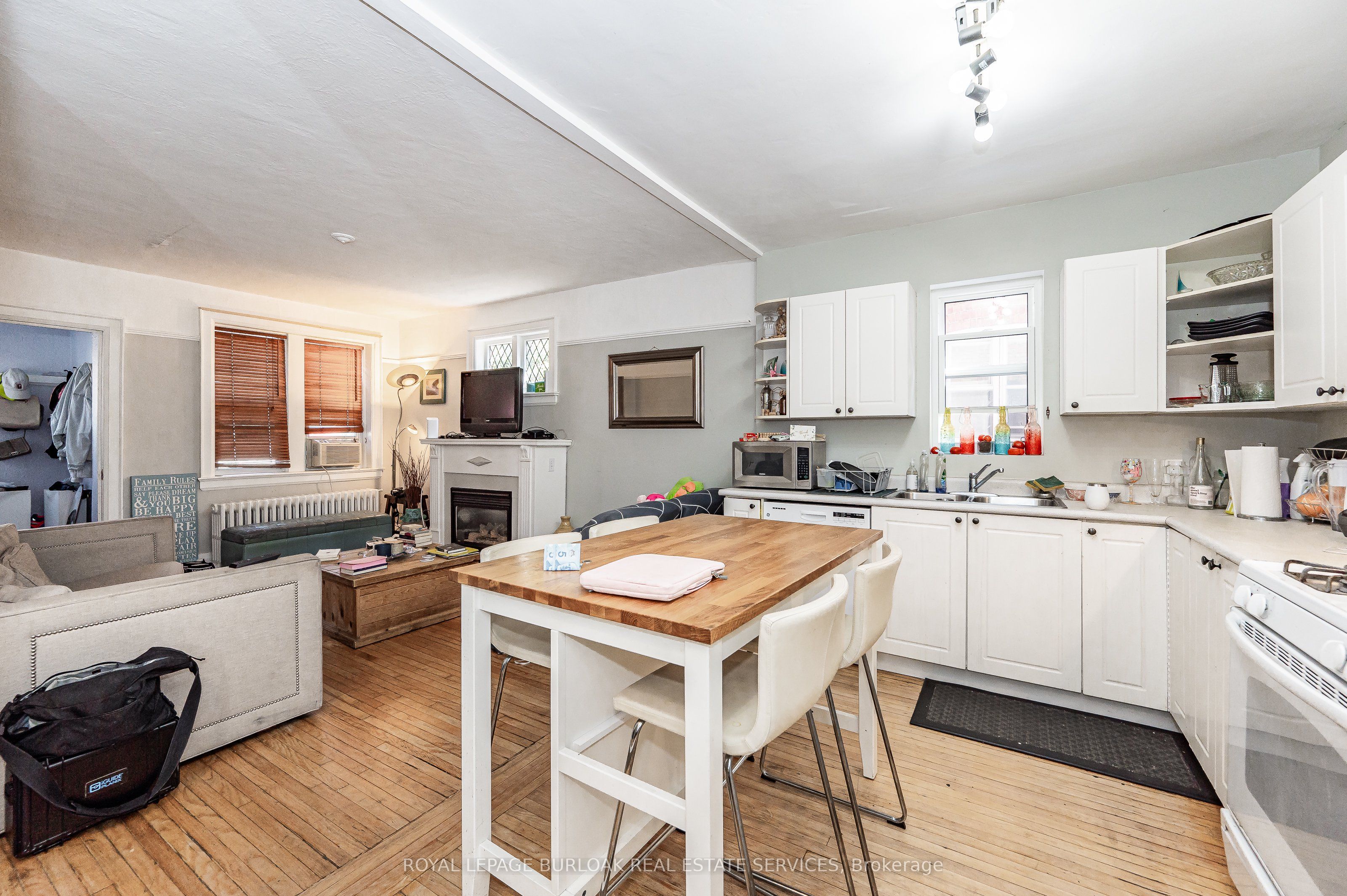 527 Kingston Road Property Photo 13