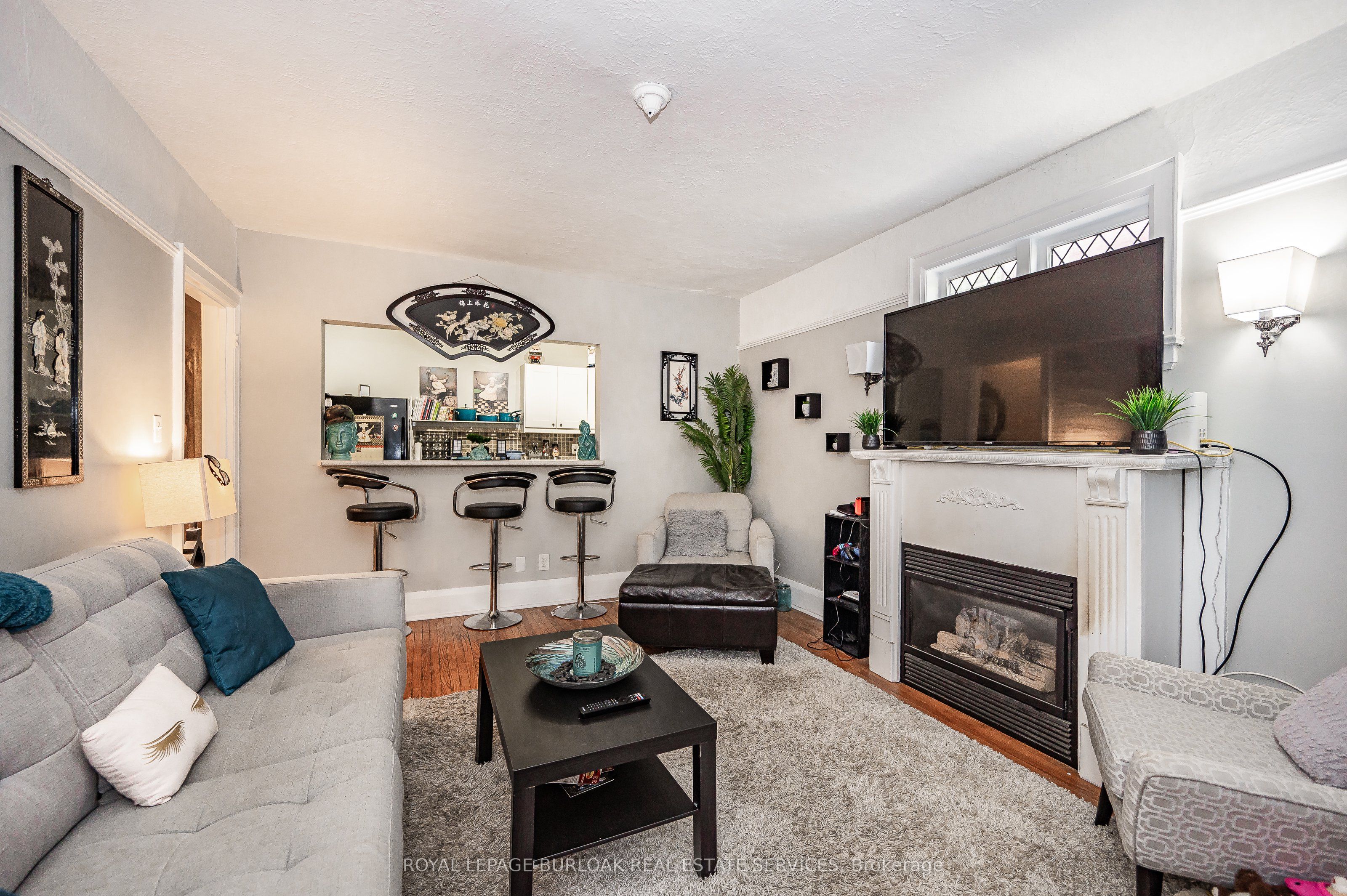 527 Kingston Road Property Photo 23