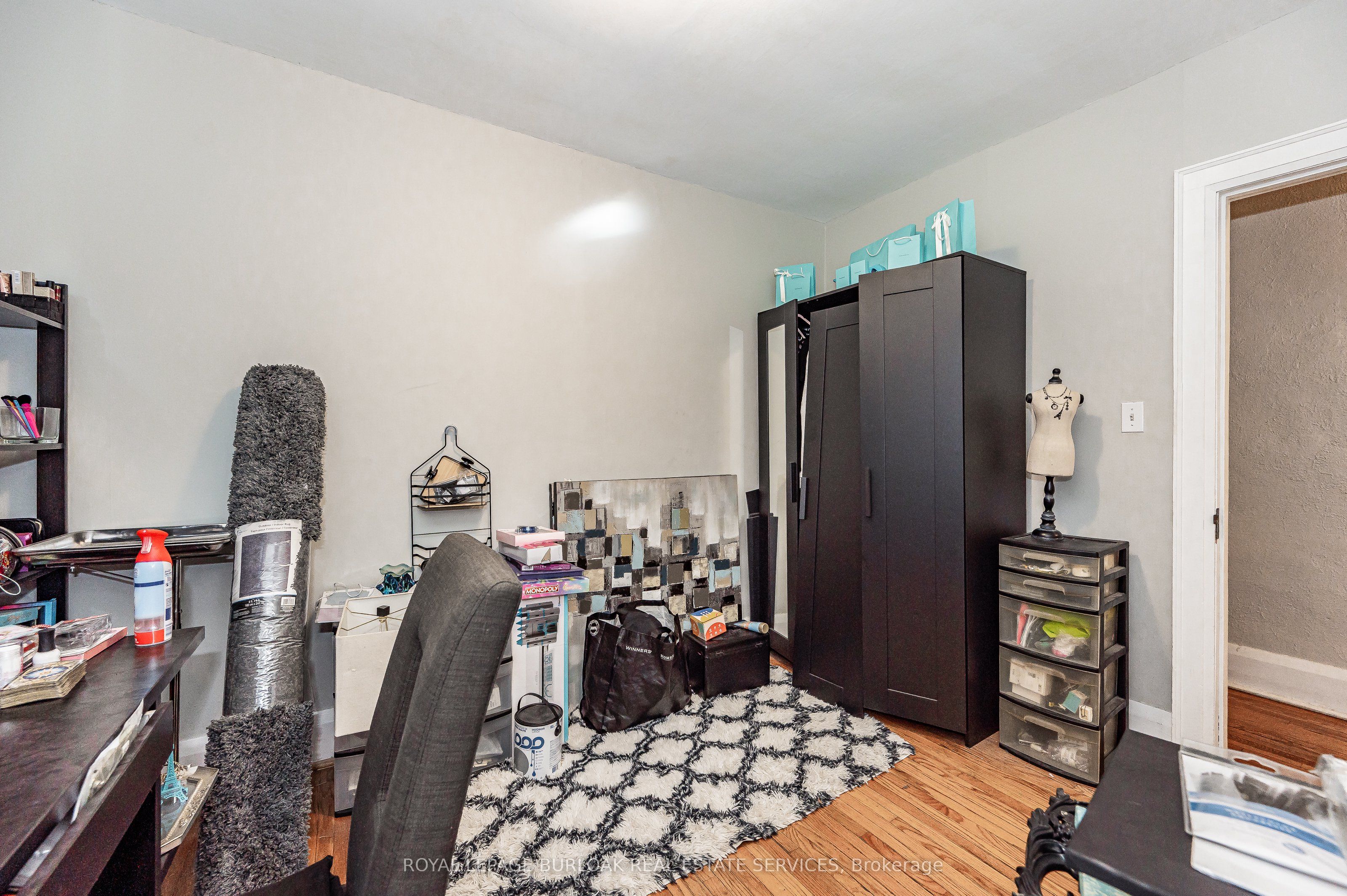 527 Kingston Road Property Photo 30