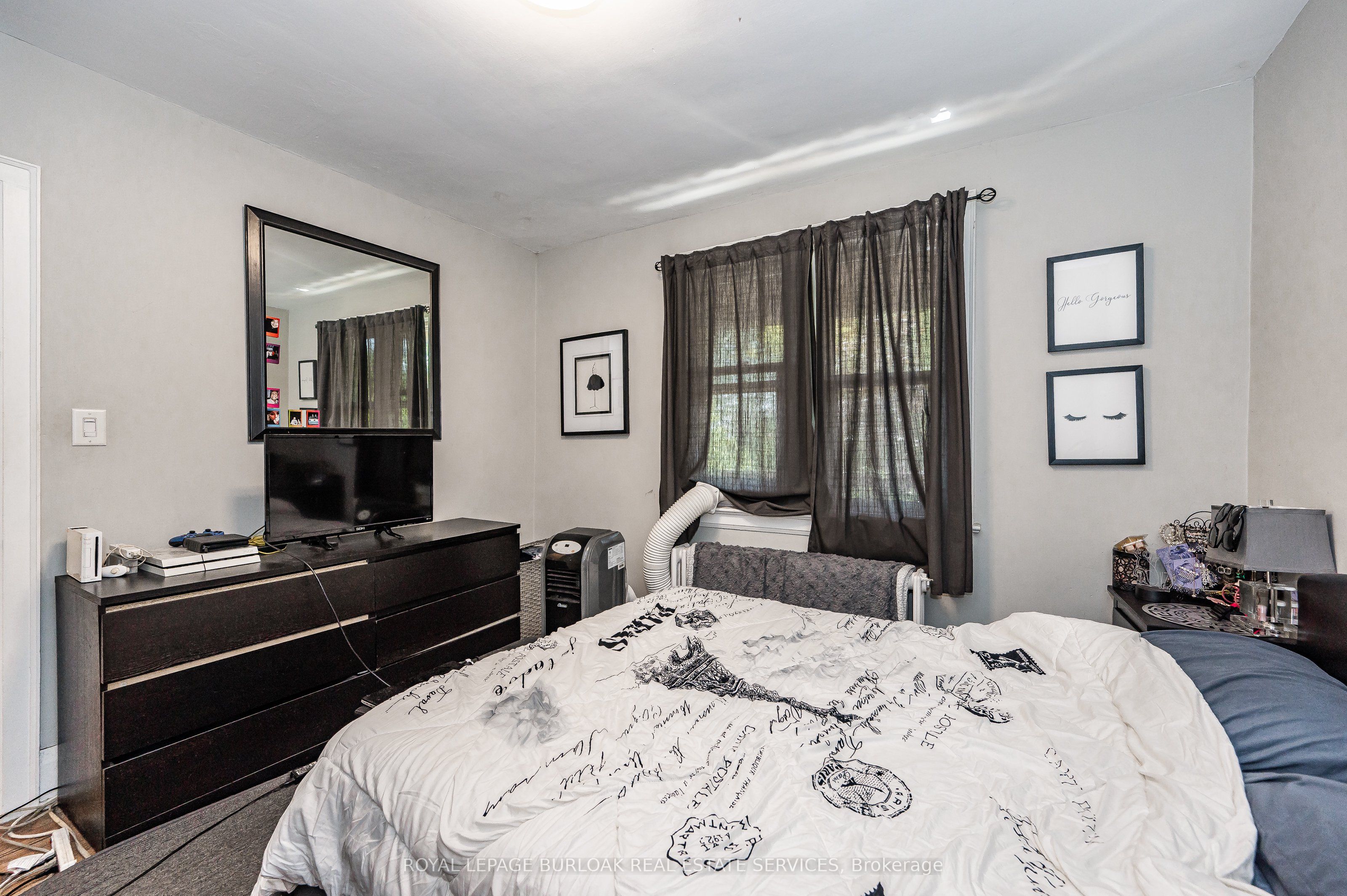 527 Kingston Road Property Photo 33