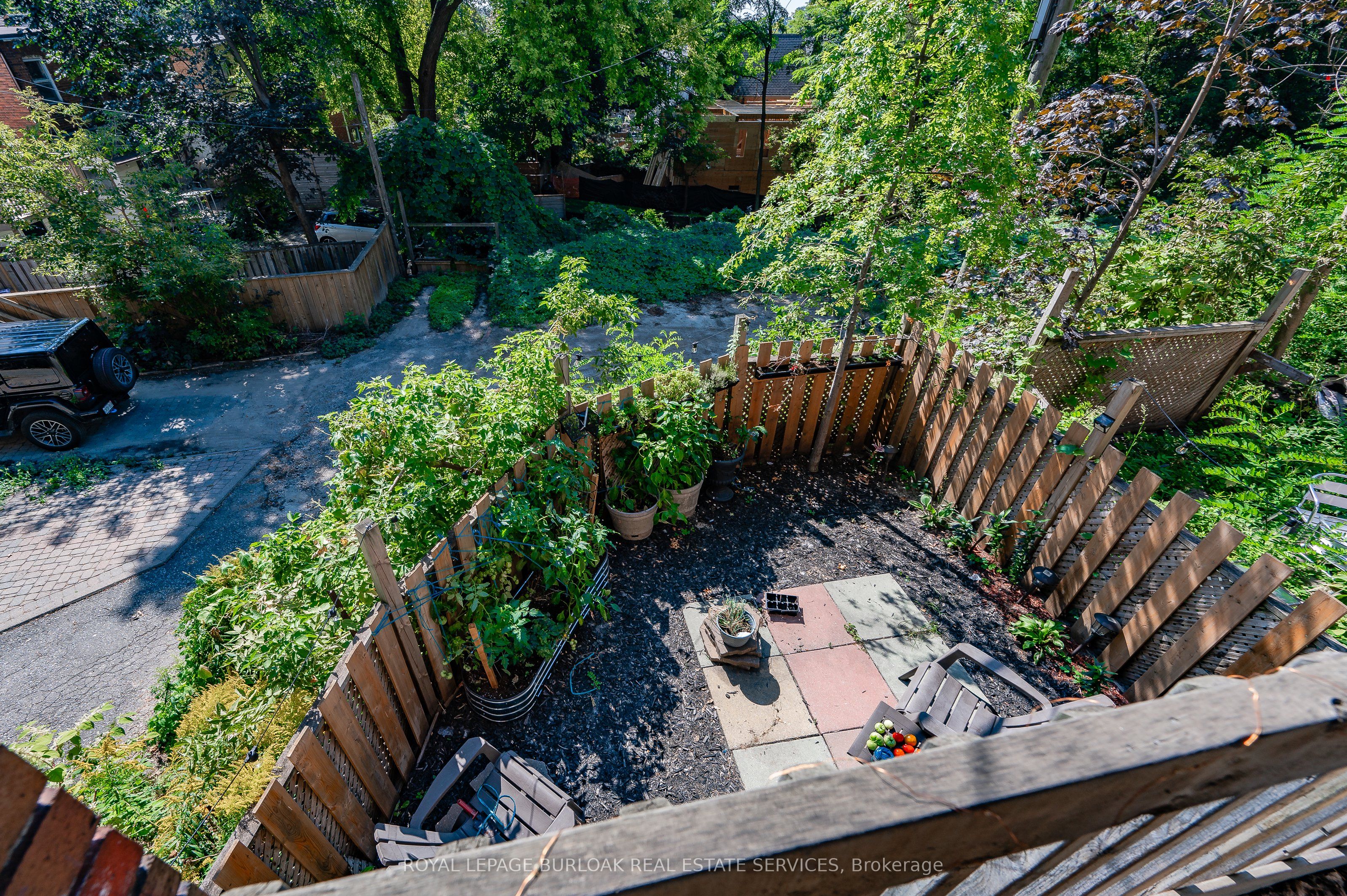 527 Kingston Road Property Photo 37