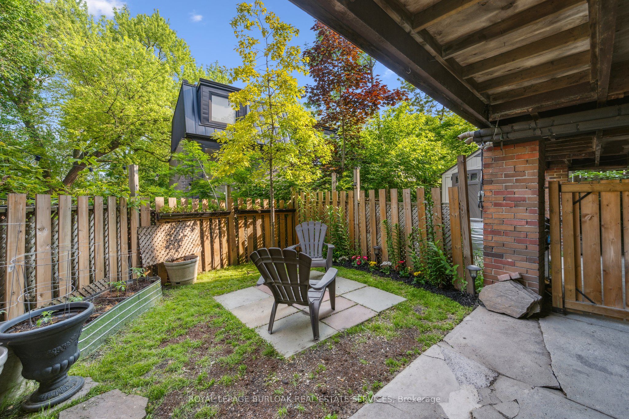 527 Kingston Road Property Photo 38