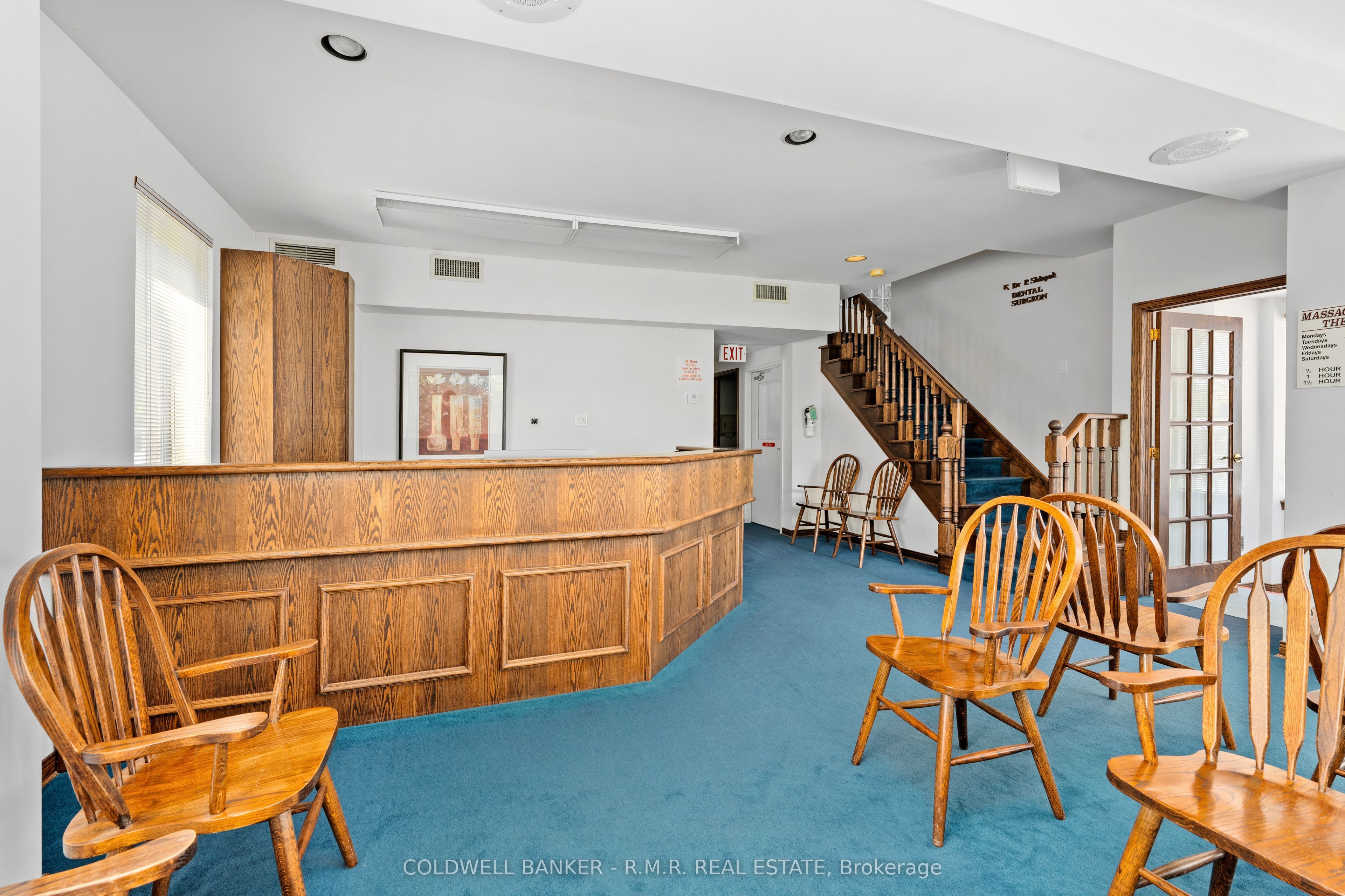 702 King Street W Property Photo 8