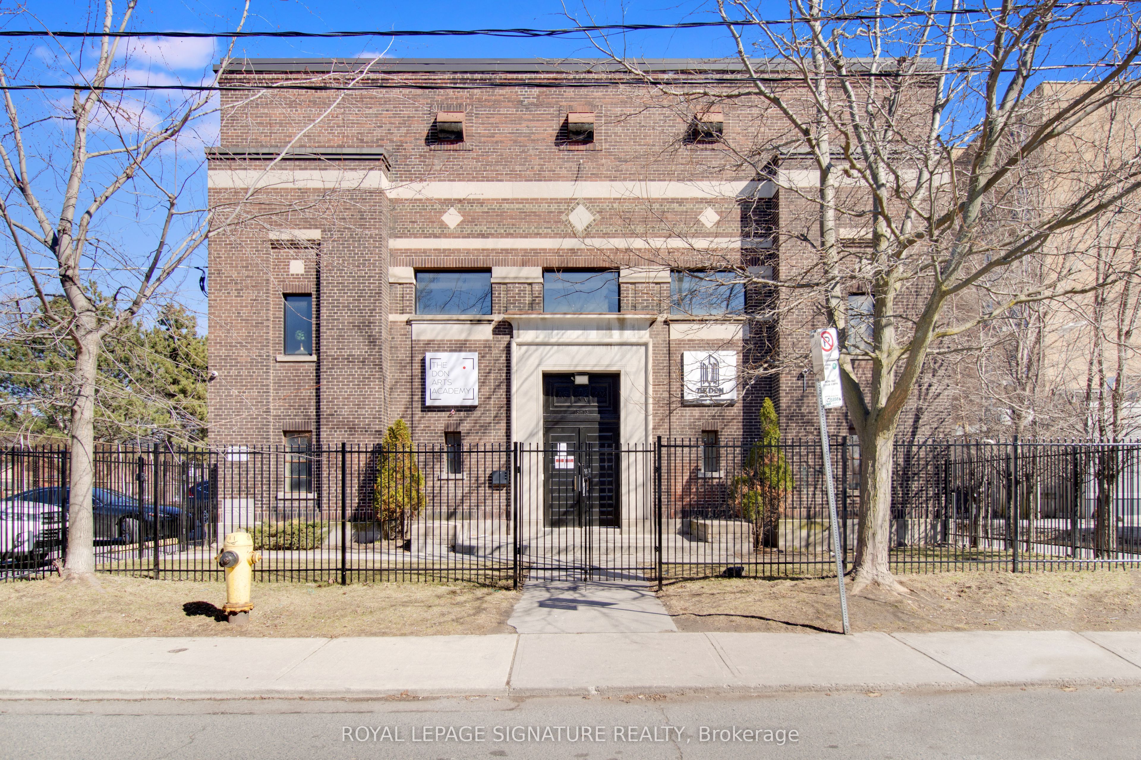 15 CHISHOLM Avenue Property Photo 1