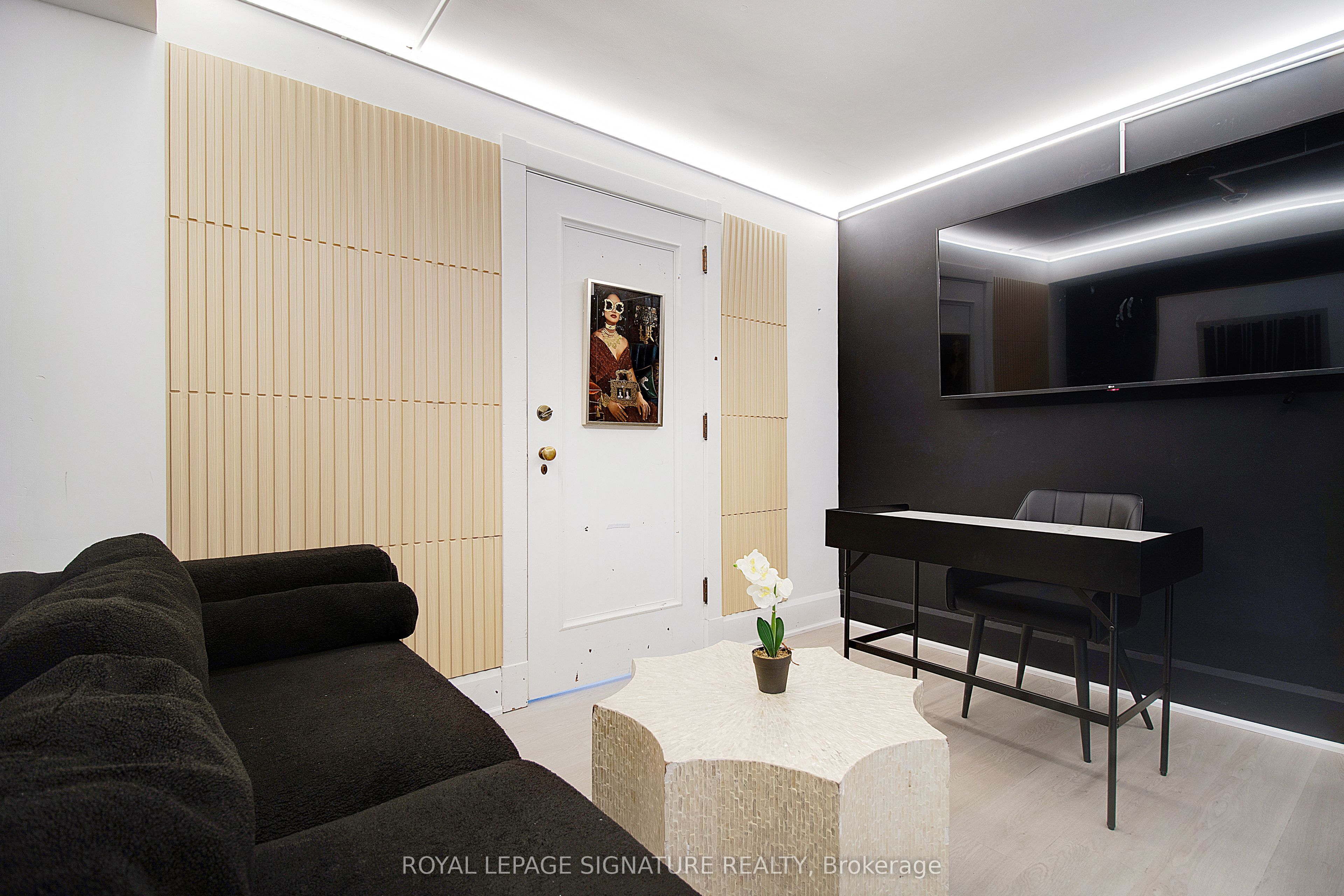 15 Chisholm Avenue Property Photo 24