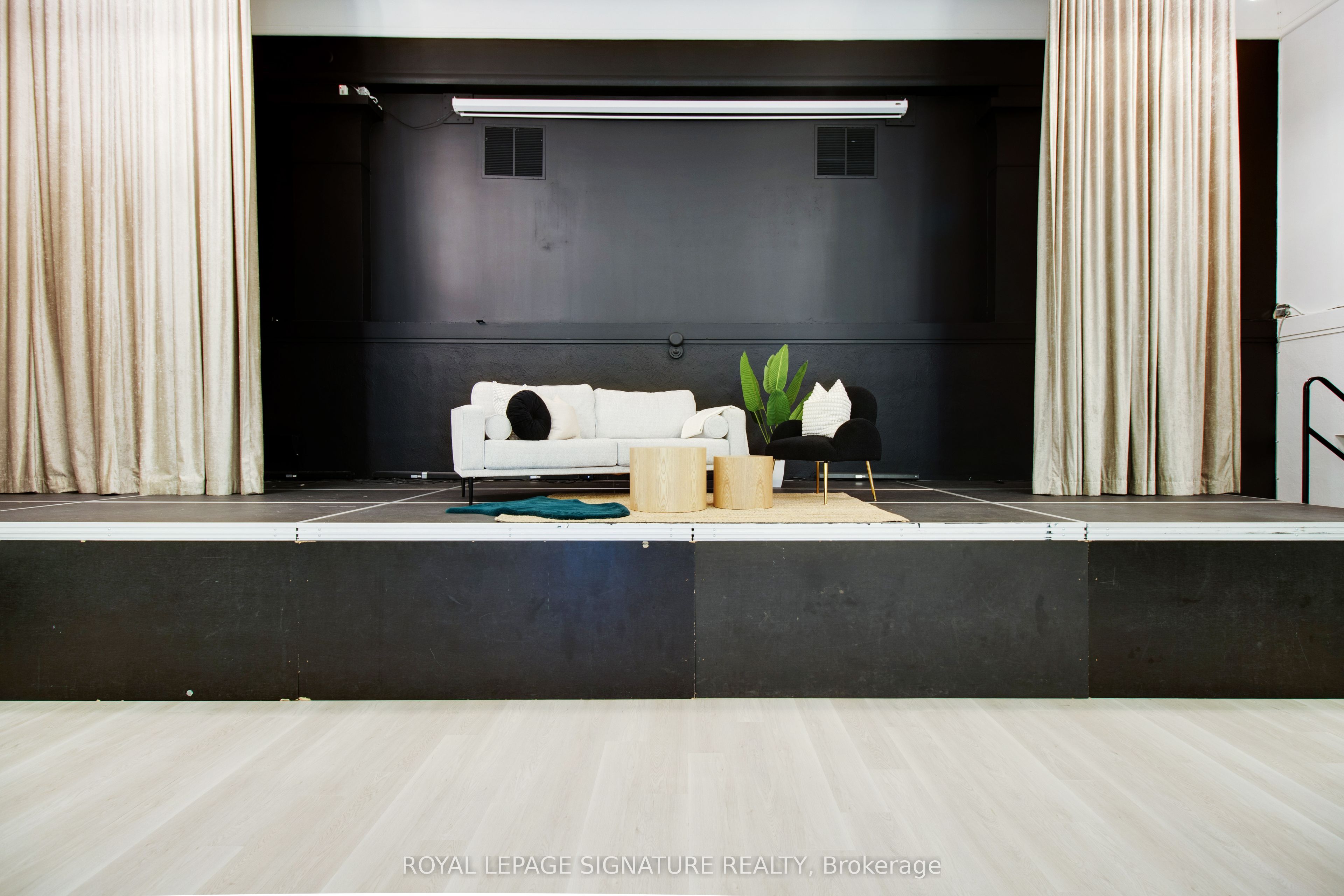 15 Chisholm Avenue Property Photo 25