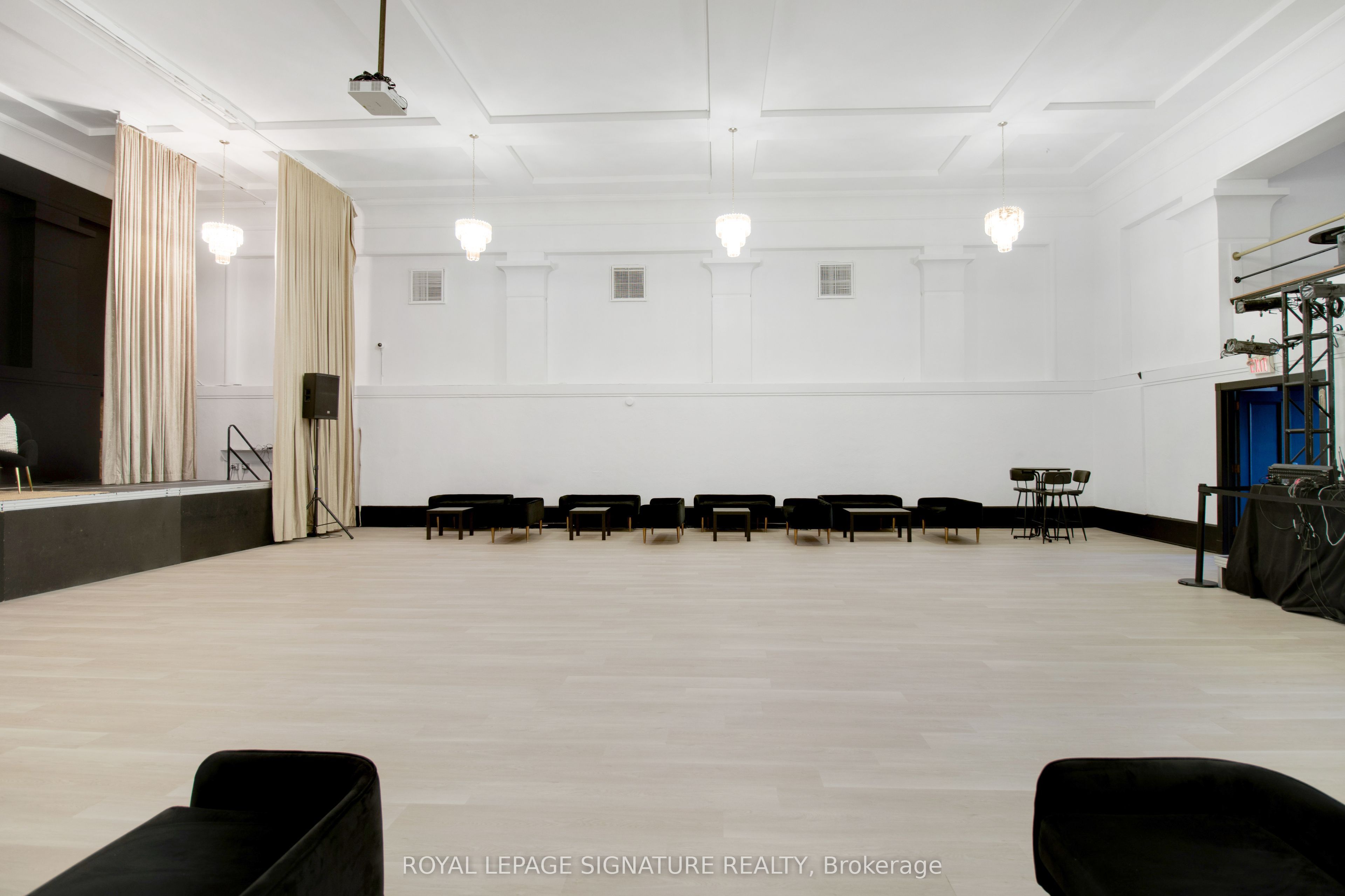 15 Chisholm Avenue Property Photo 28