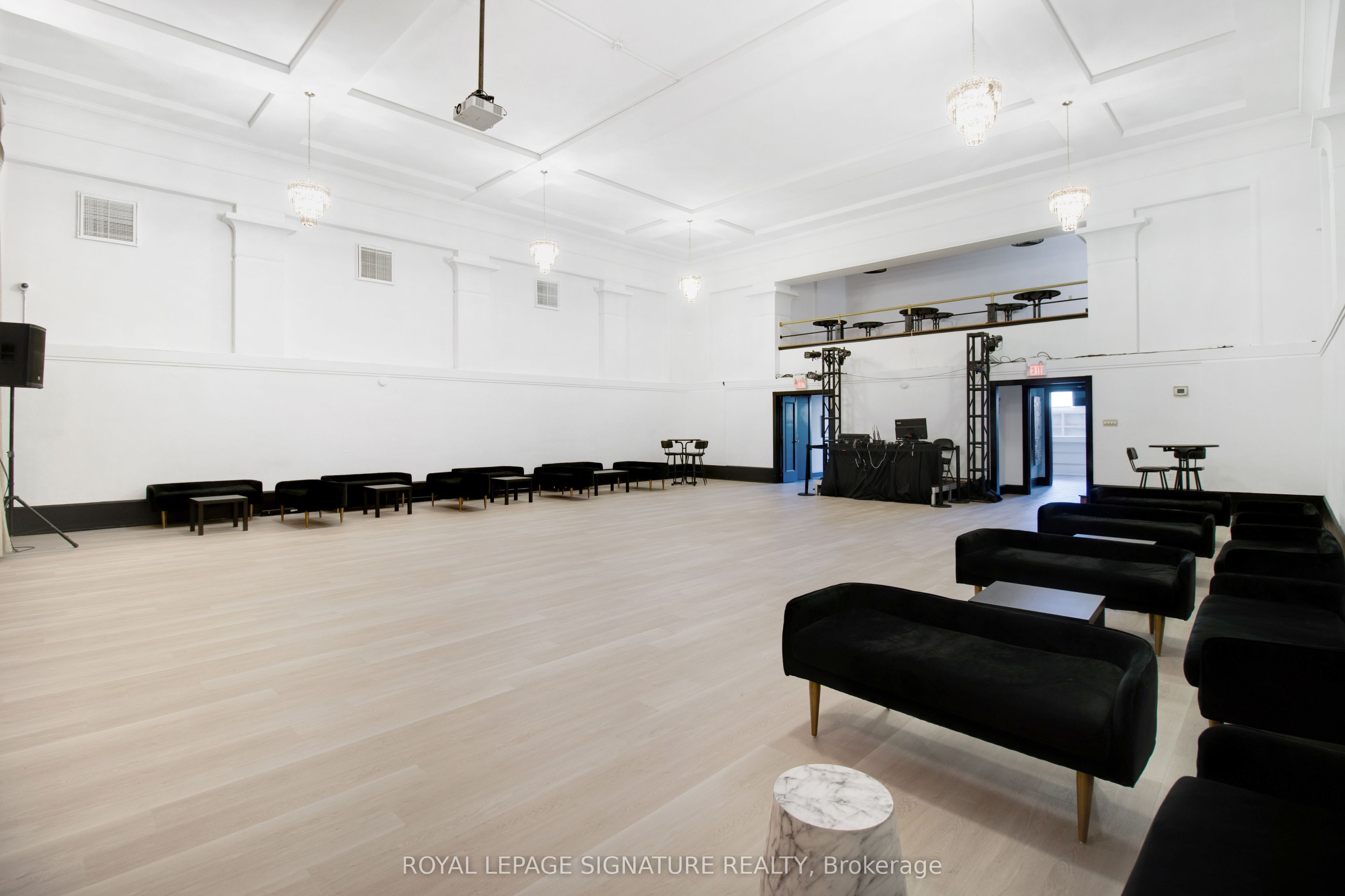 15 Chisholm Avenue Property Photo 31