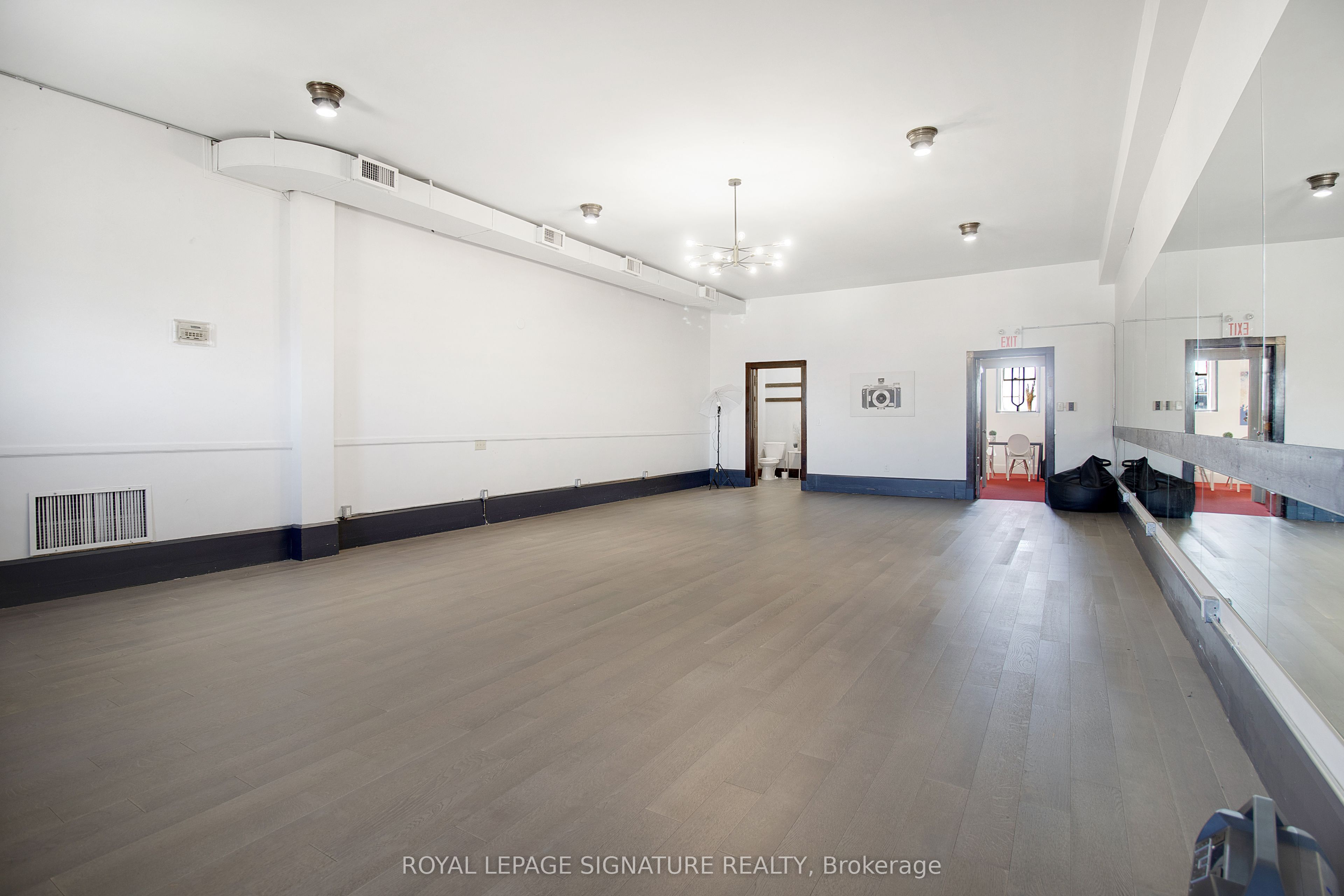 15 Chisholm Avenue Property Photo 38